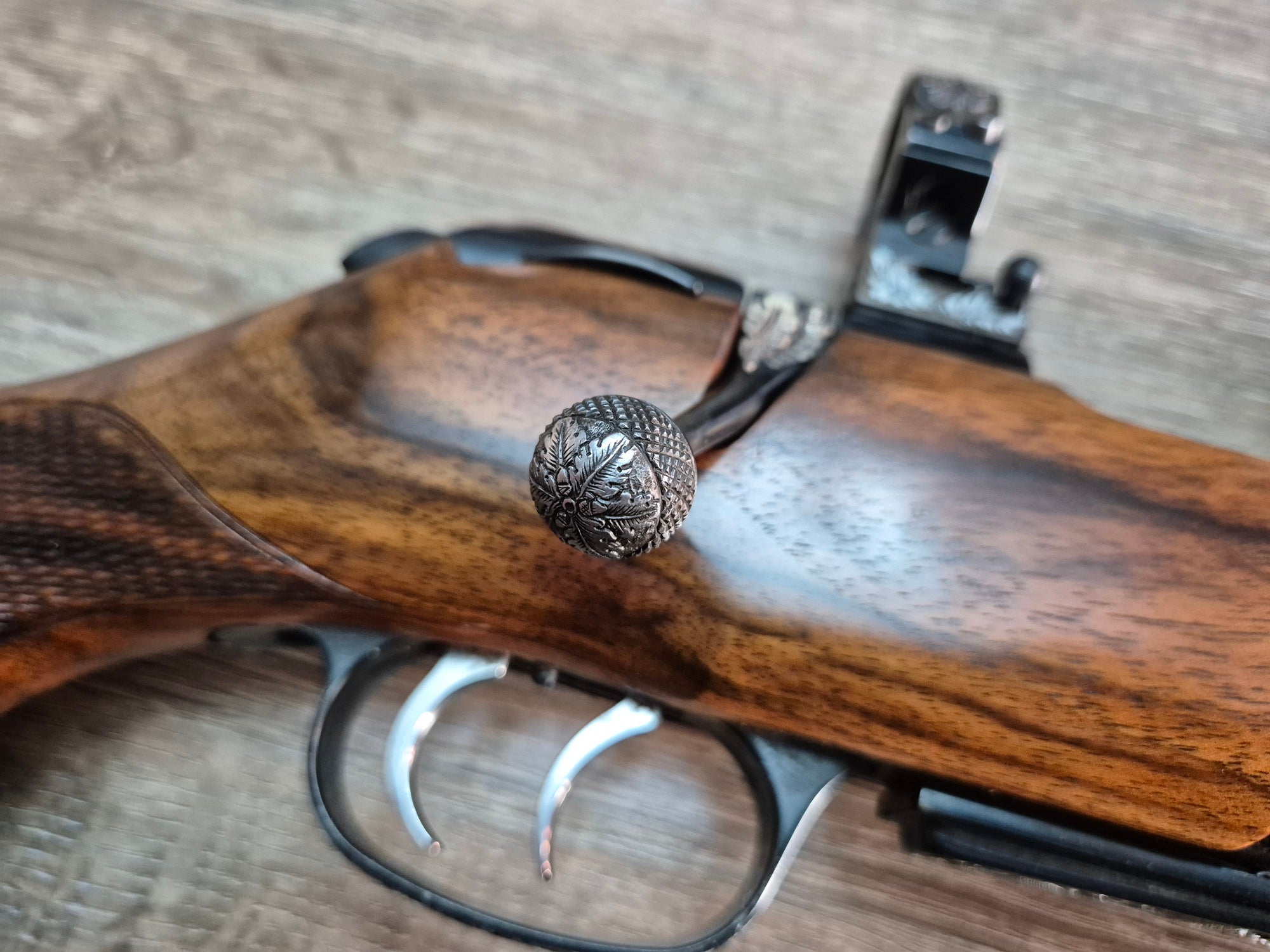 Carabina manufact. Krico, cal 6.5x68, teava 65cm, gravuri