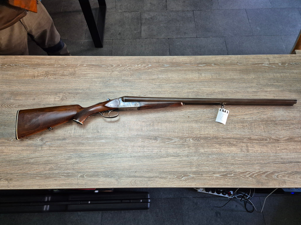 Lisa Erbi, cal 12, tevi 71cm, dublu trăgaci
