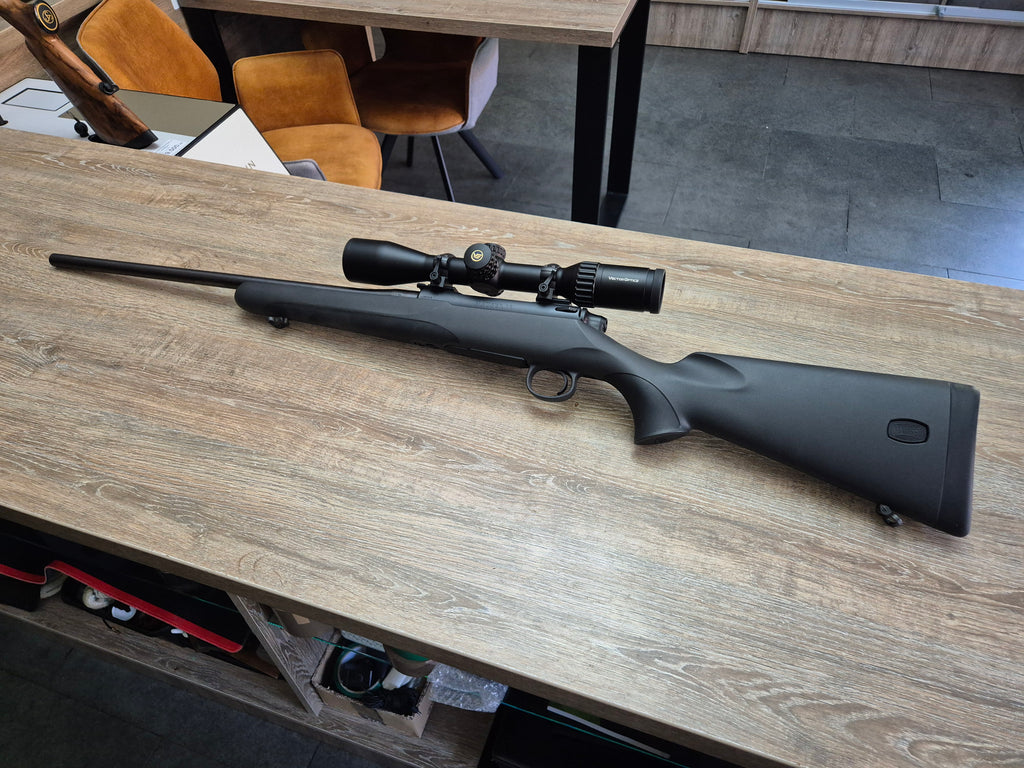 Carabina Mauser M18, cal 270 win, pat sintetic, luneta Vector Optics 2-16x44