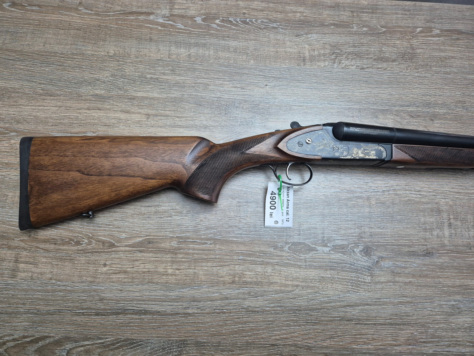 Lisa Aksan Arms, cal 12/76, tevi 72cm, pat lemn, gravuri