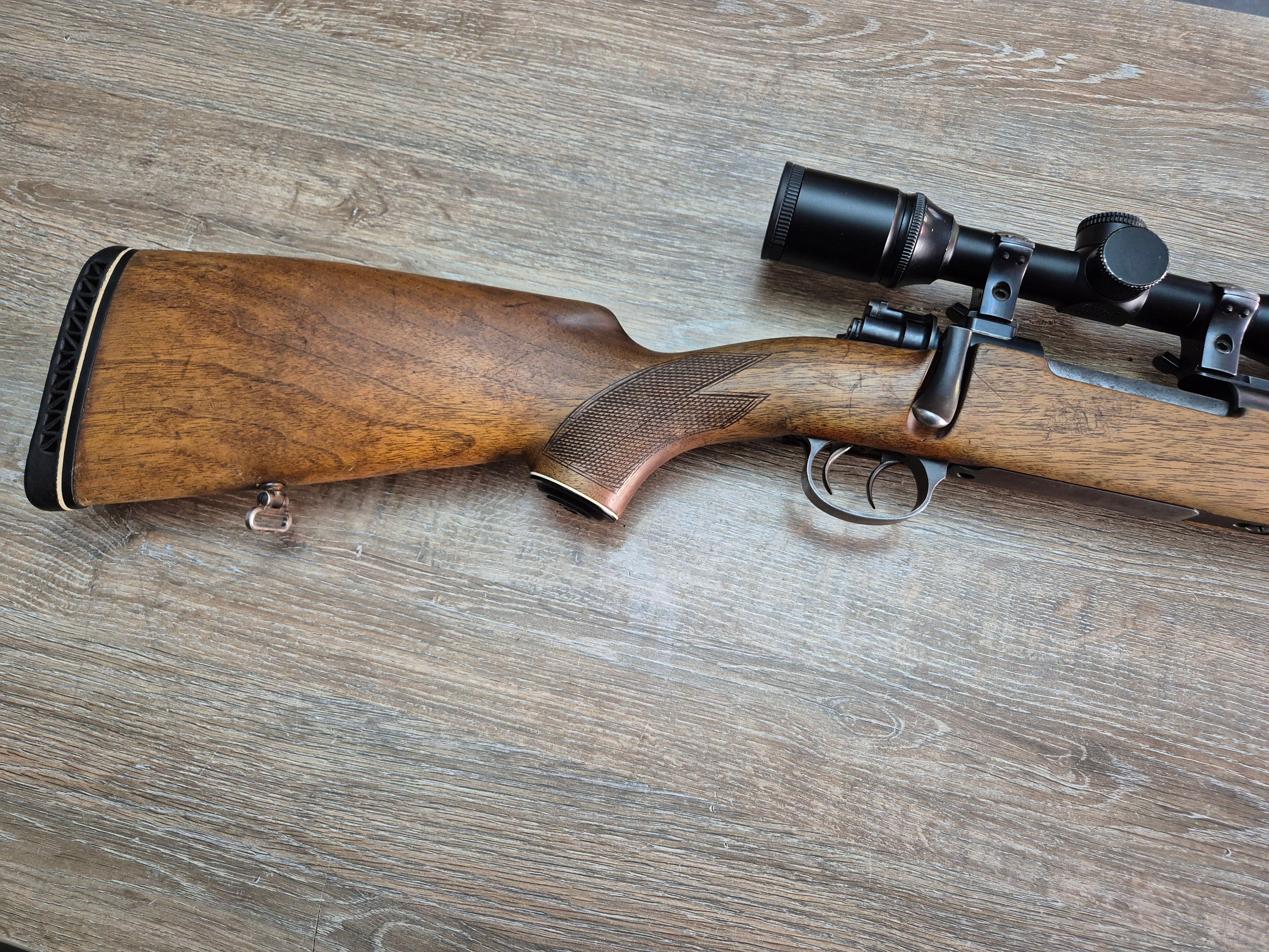 Carabina Mauser 98, cal 8x57JS, teava 52cm, cătări, luneta