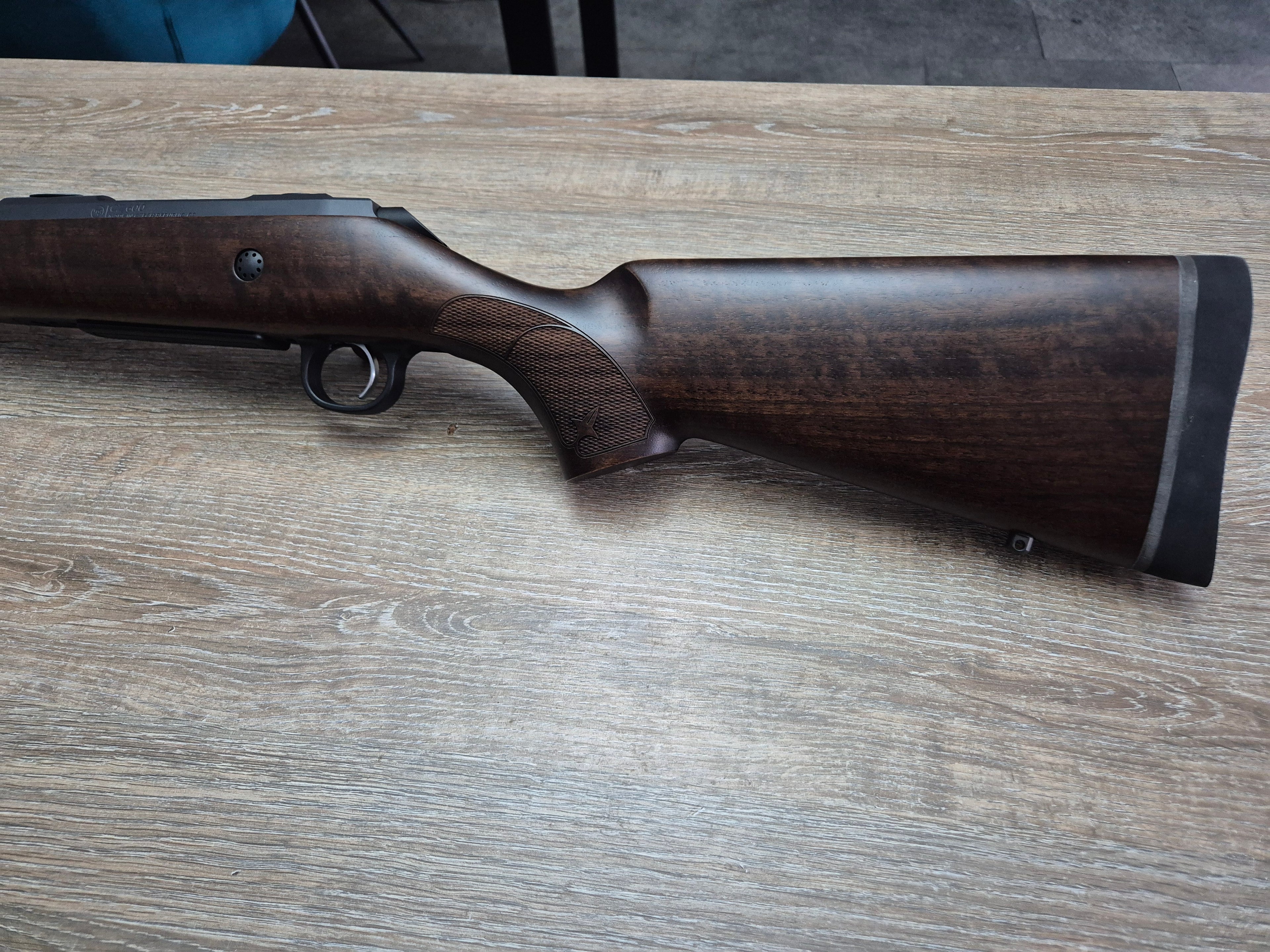 Carabina CZ 600 American, cal 270 win, 61cm, pat lemn