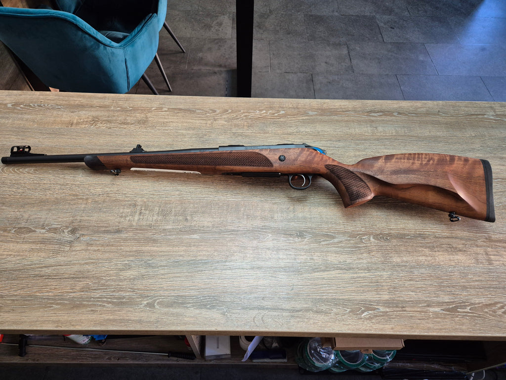 Carabina CZ 600 Lux, cal 308 win, 51cm, pat lemn, cătări