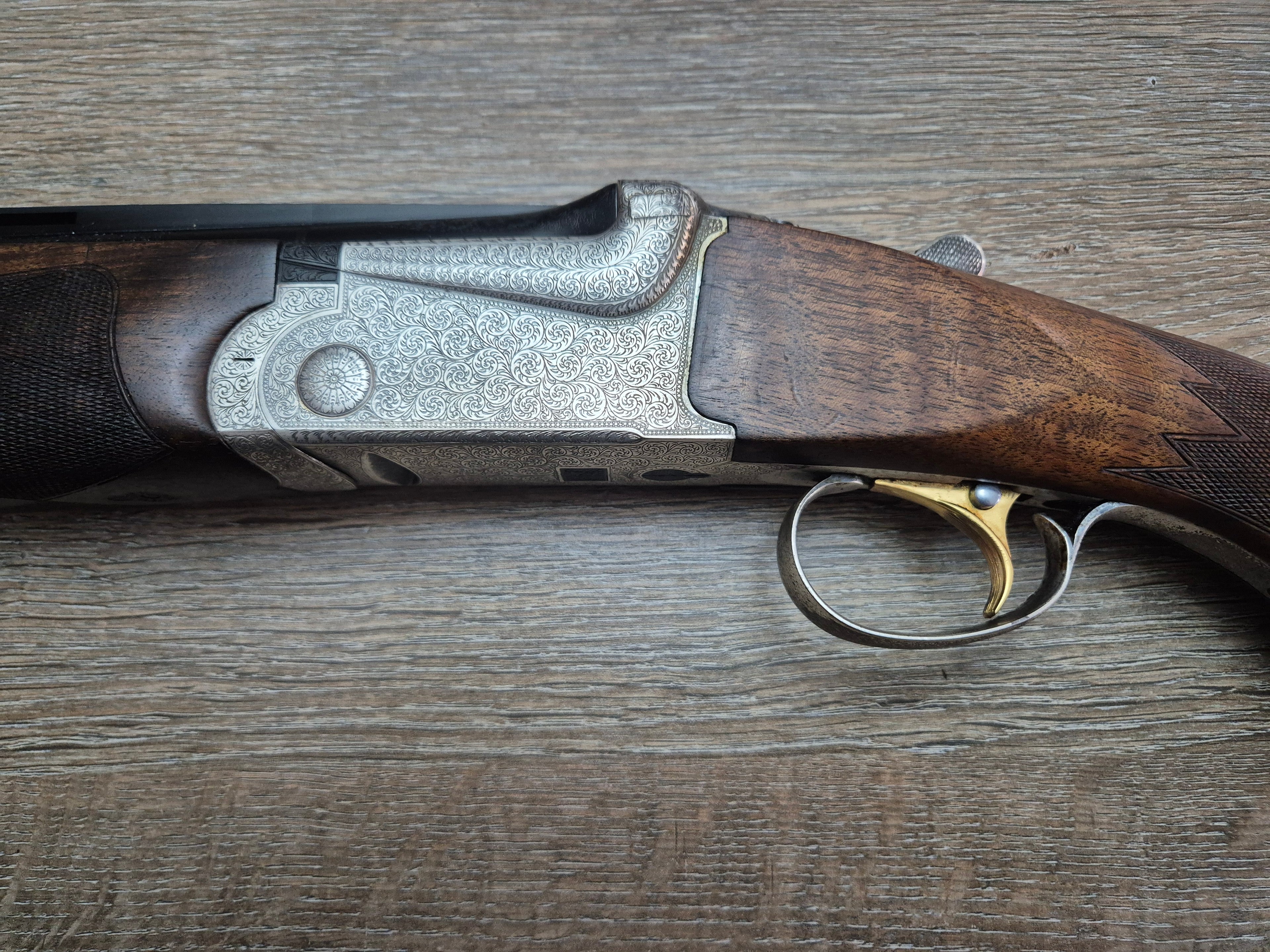 Bock SKB Arms (Japonia), mod. 800, cal 12, tevi 71cm, gravuri