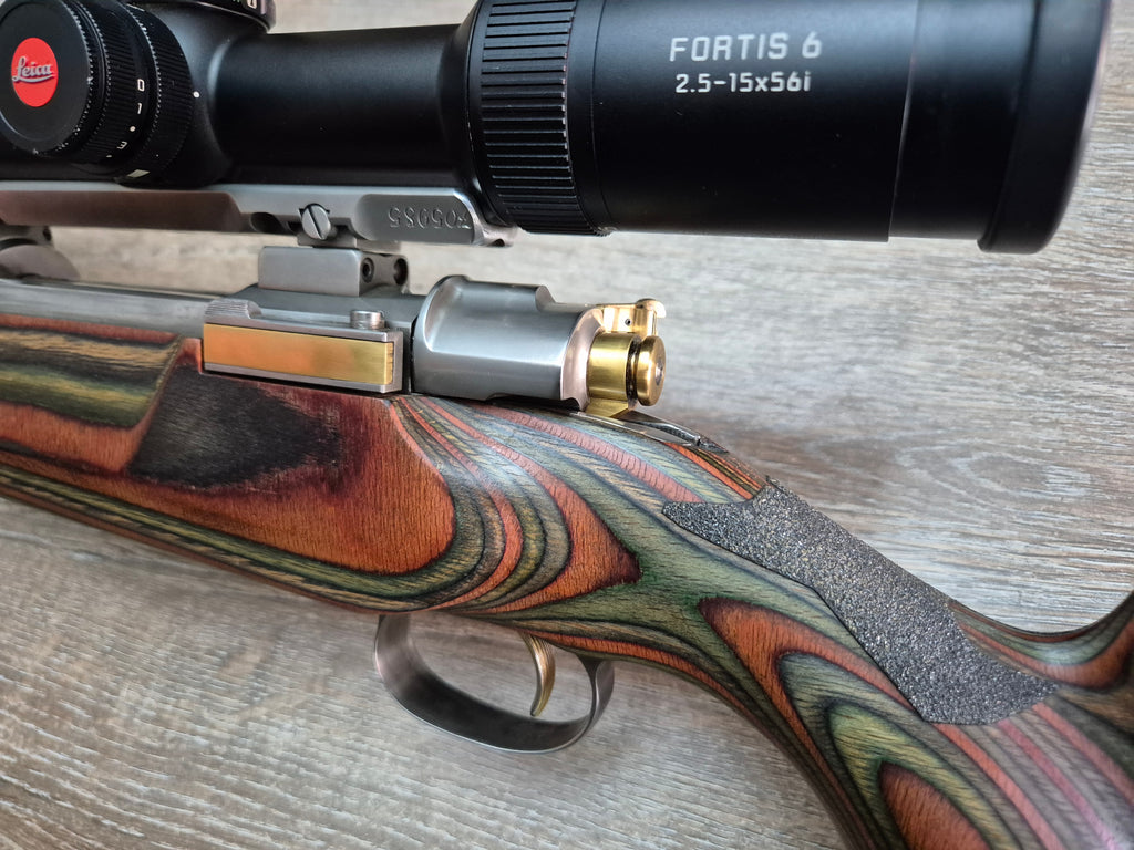 Carabina manufactura, cal 6,5x65 RWS, luneta Leica Fortis 2,5-15x56i