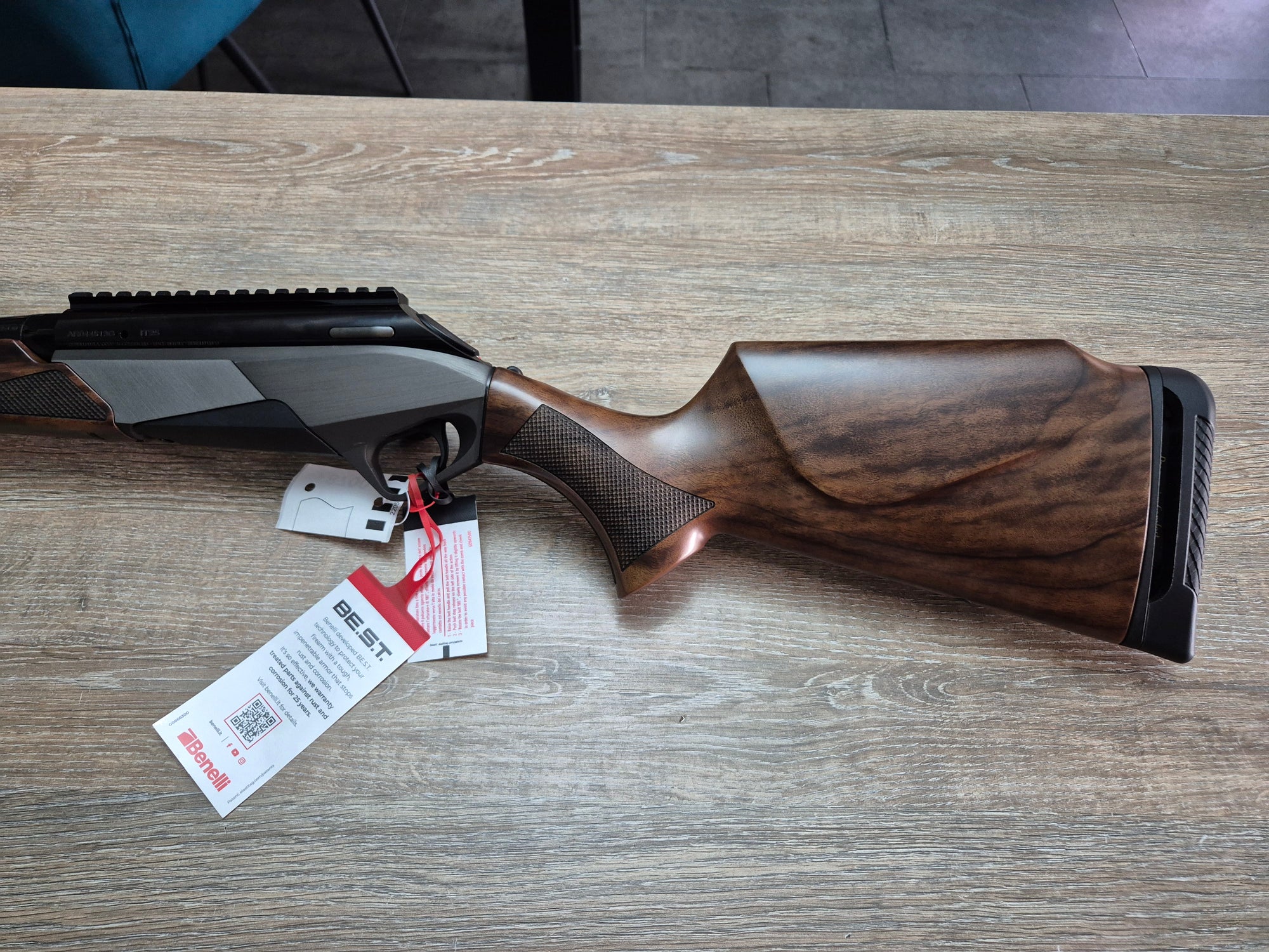 Carabina Benelli Lupo cal 308 win, 56cm, pat lemn, filet
