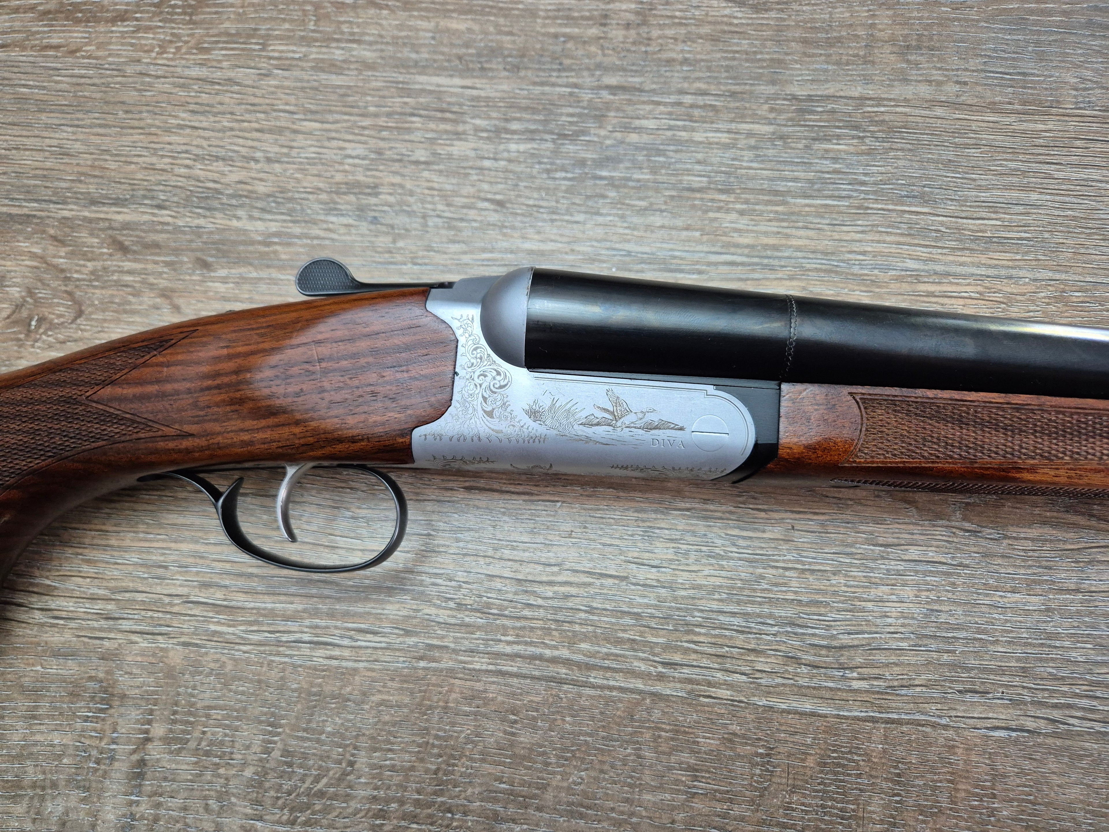 Lisa Mercury Diva, cal 12/76, tevi 71.5cm, socuri (SH)