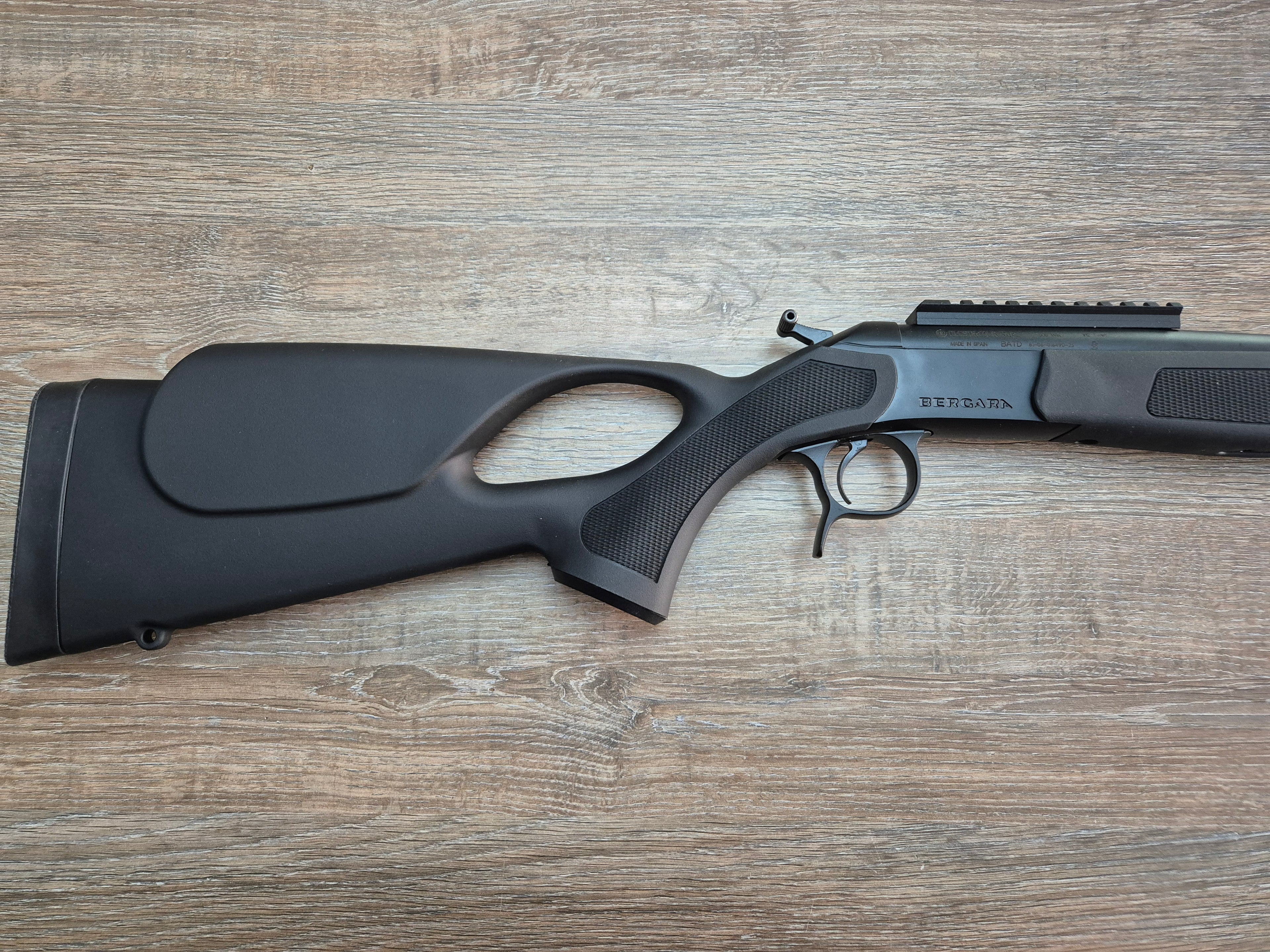 Carabina basculanta Bergara BA13 Thumbhole, cal 308, teava fluted 51cm