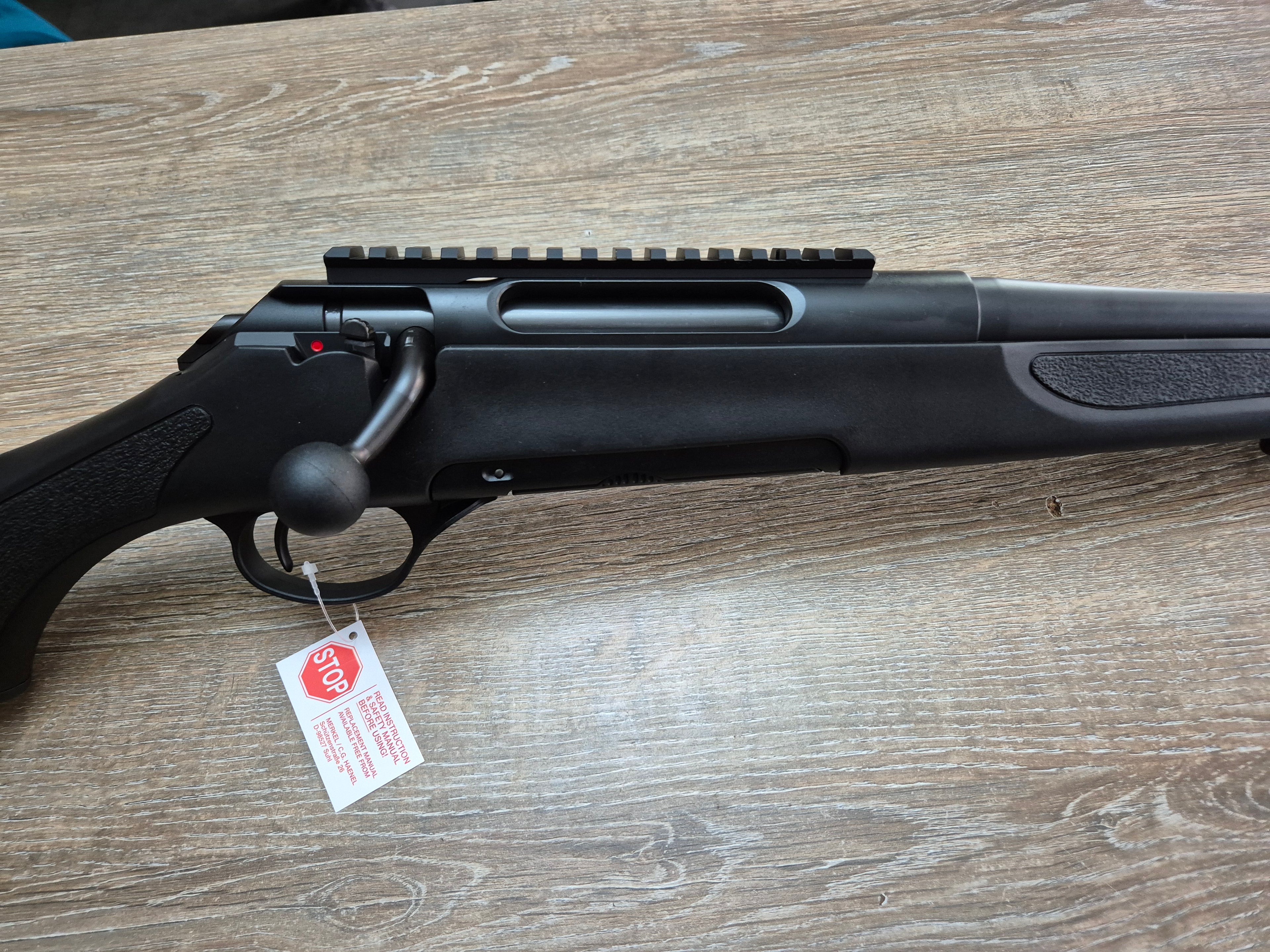 Carabina Haenel Jaeger 10 Compact, cal 9.3x62, picatinny