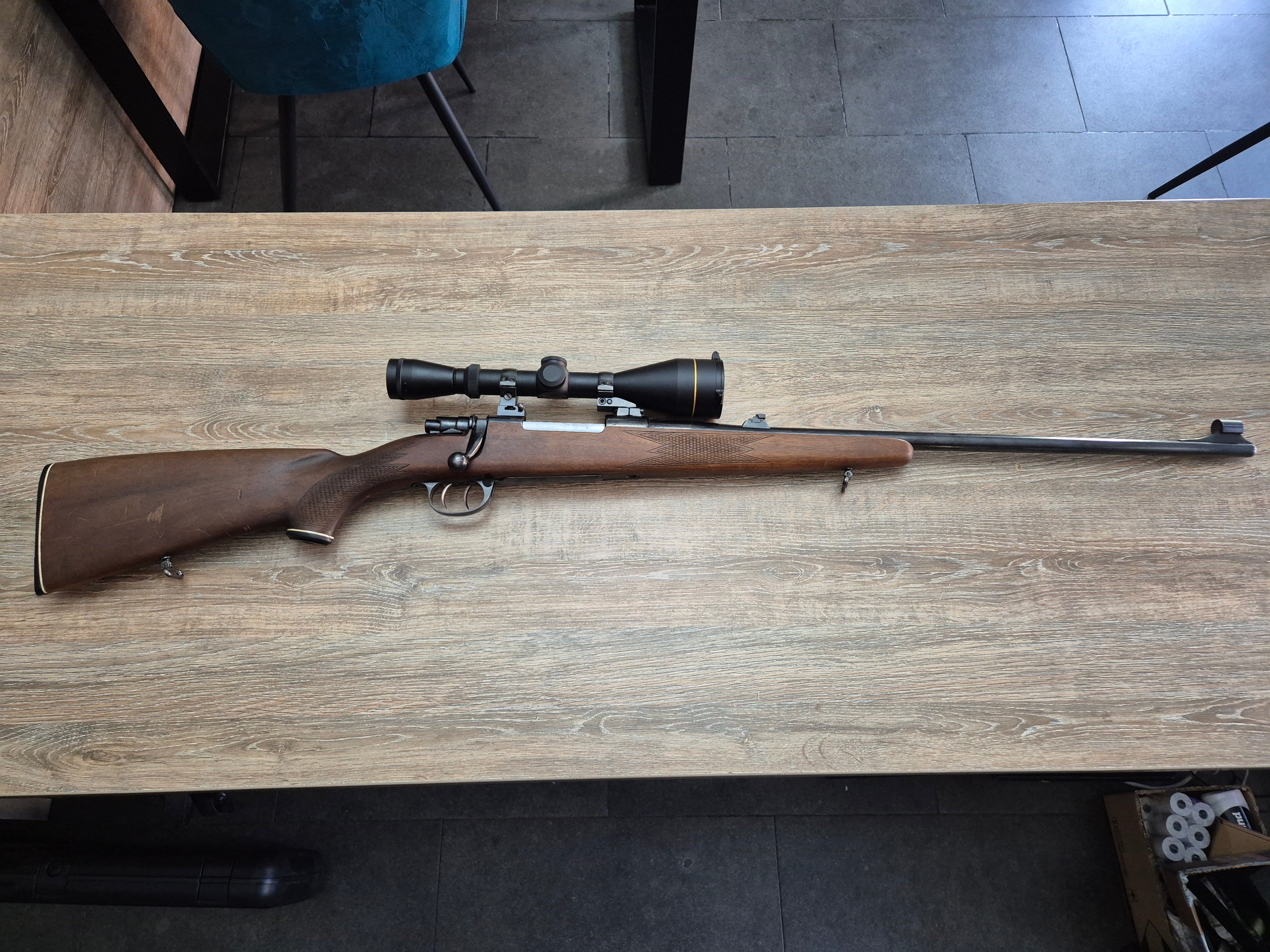 Carabina Zastava, cal 8x57JS, 61cm, luneta Leupold 3-9x50