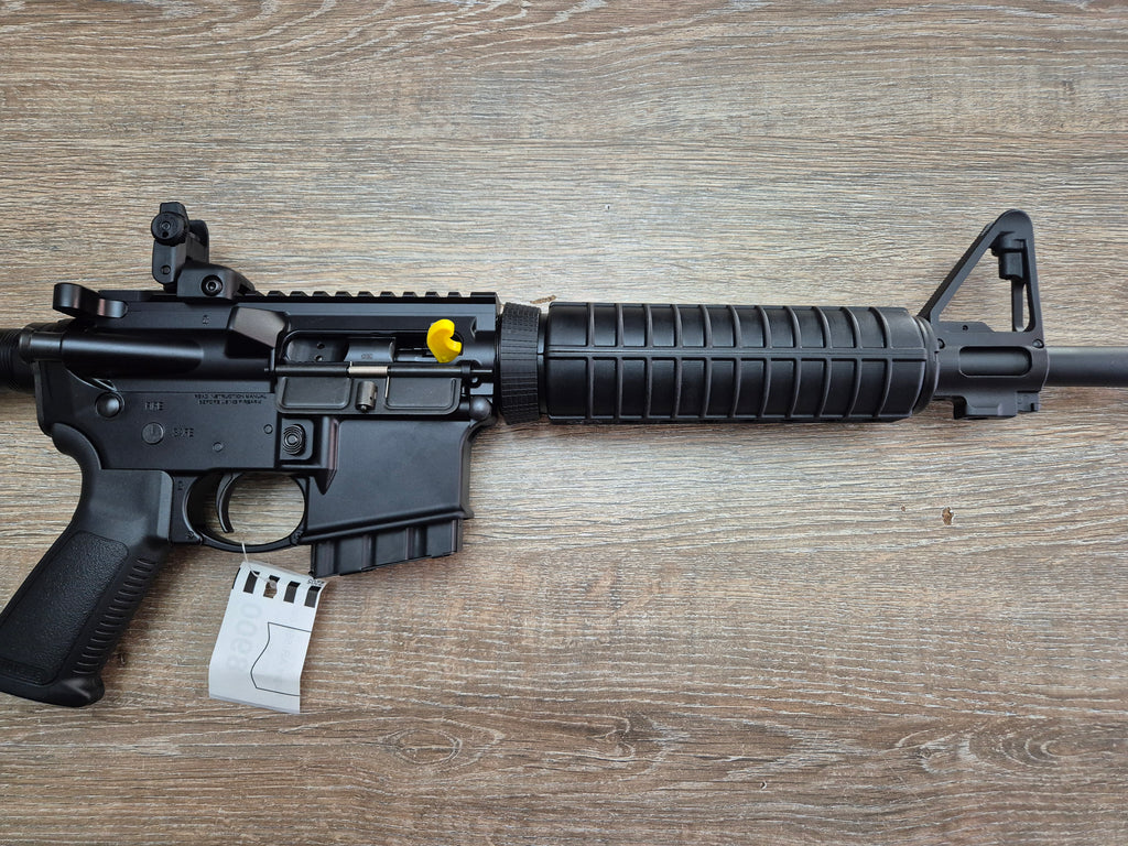 Carabina semiauto Ruger AR-556, cal 223 rem, stil tactic, cătări
