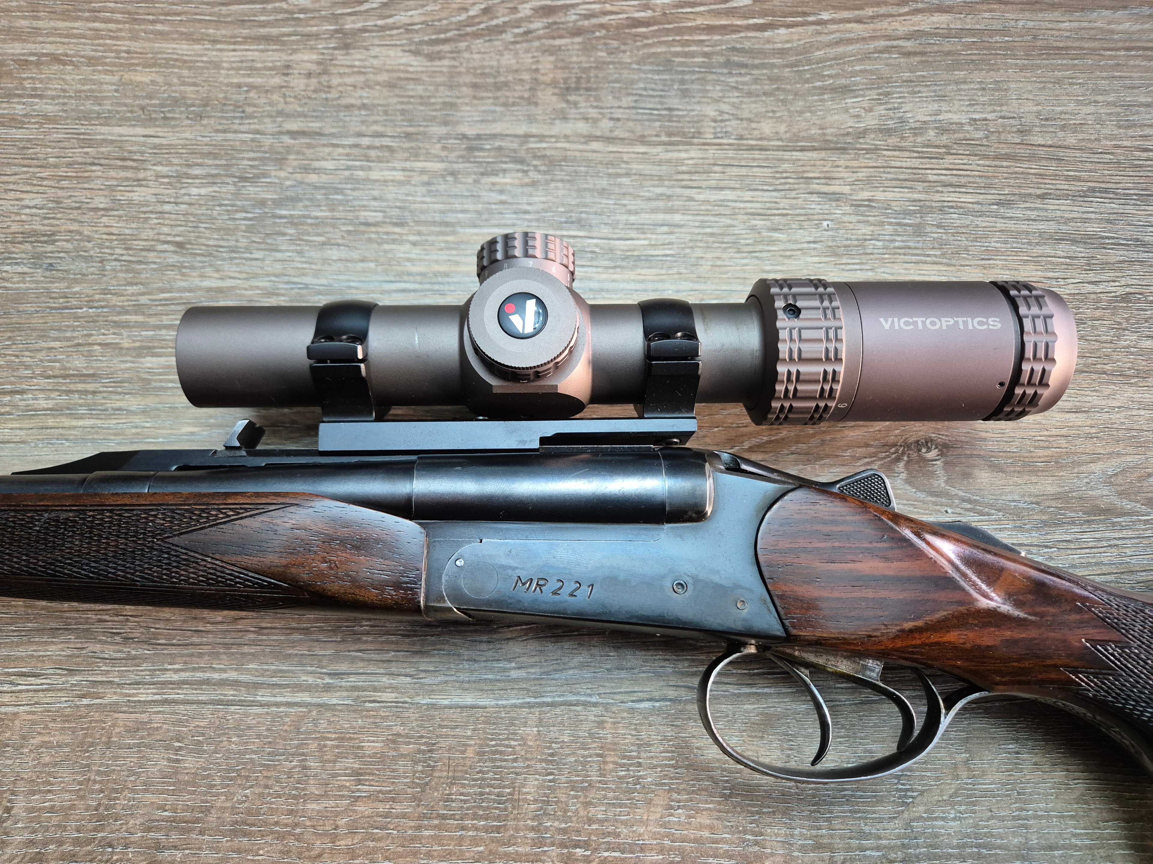 Dublu Express Baikal MP-221, cal 45-70 Govt, tevi 60cm, luneta 1-6x24