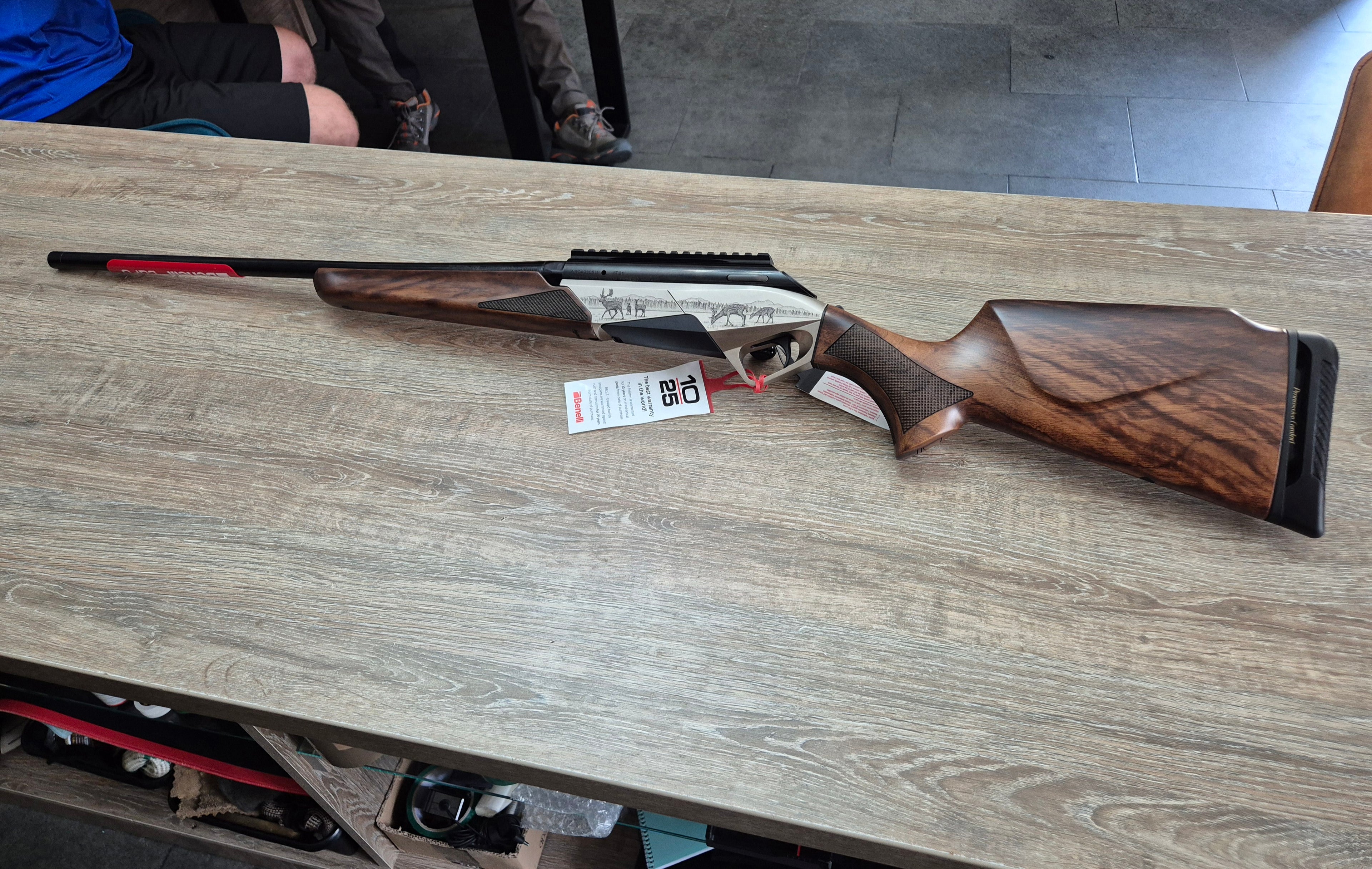 Carabina Benelli Lupo Deluxe cal 308 win, 56cm, pat lemn, gravuri