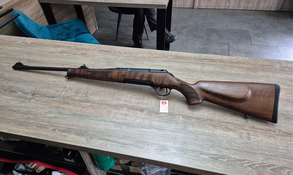 Carabina Haenel Jaeger 10, cal 243 win, 56cm, pat lemn