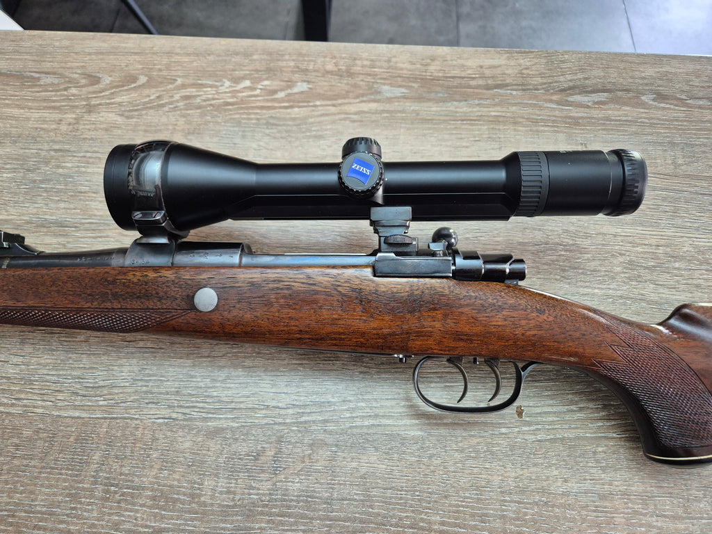 Carabina Eduard Kettner, cal 7mm rem mag, 61cm, luneta Zeiss Diavari 2,5-10x50