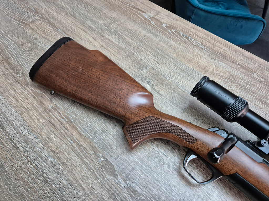 Carabina Browning X-Bolt, cal 30-06, pat lemn + Delta 2.5-15x50