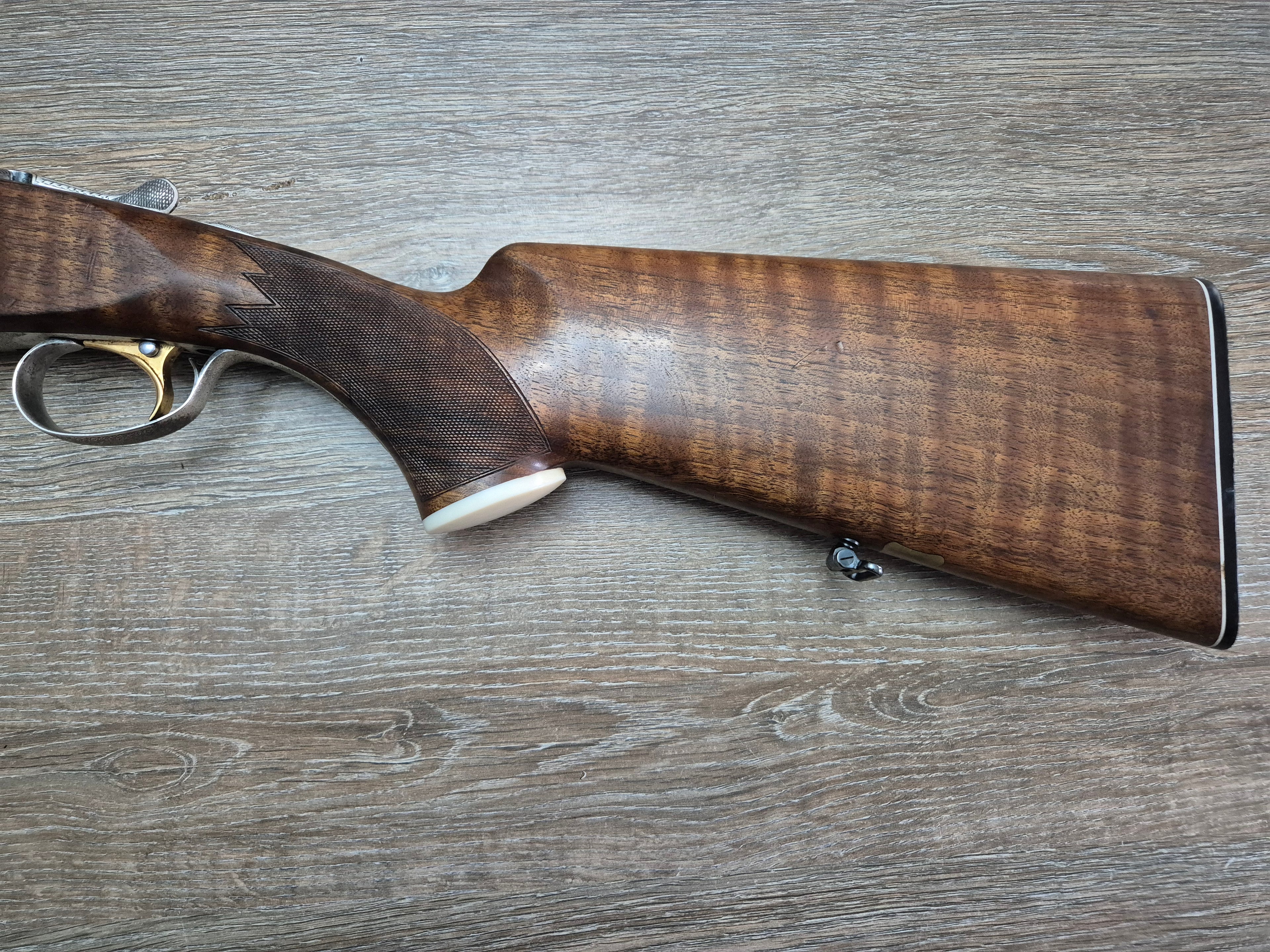 Bock SKB Arms (Japonia), mod. 800, cal 12, tevi 71cm, gravuri