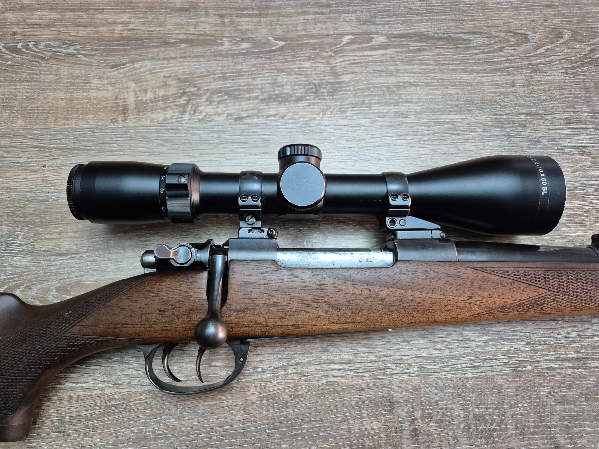 Carabina BRNO cal 7x64, 60cm, pat lemn, luneta Bauer 2.5-10x50