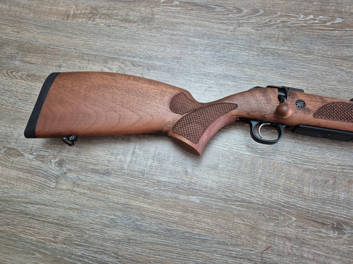 Carabina CZ 600 Lux, cal 308 win, 51cm, pat lemn, cătări