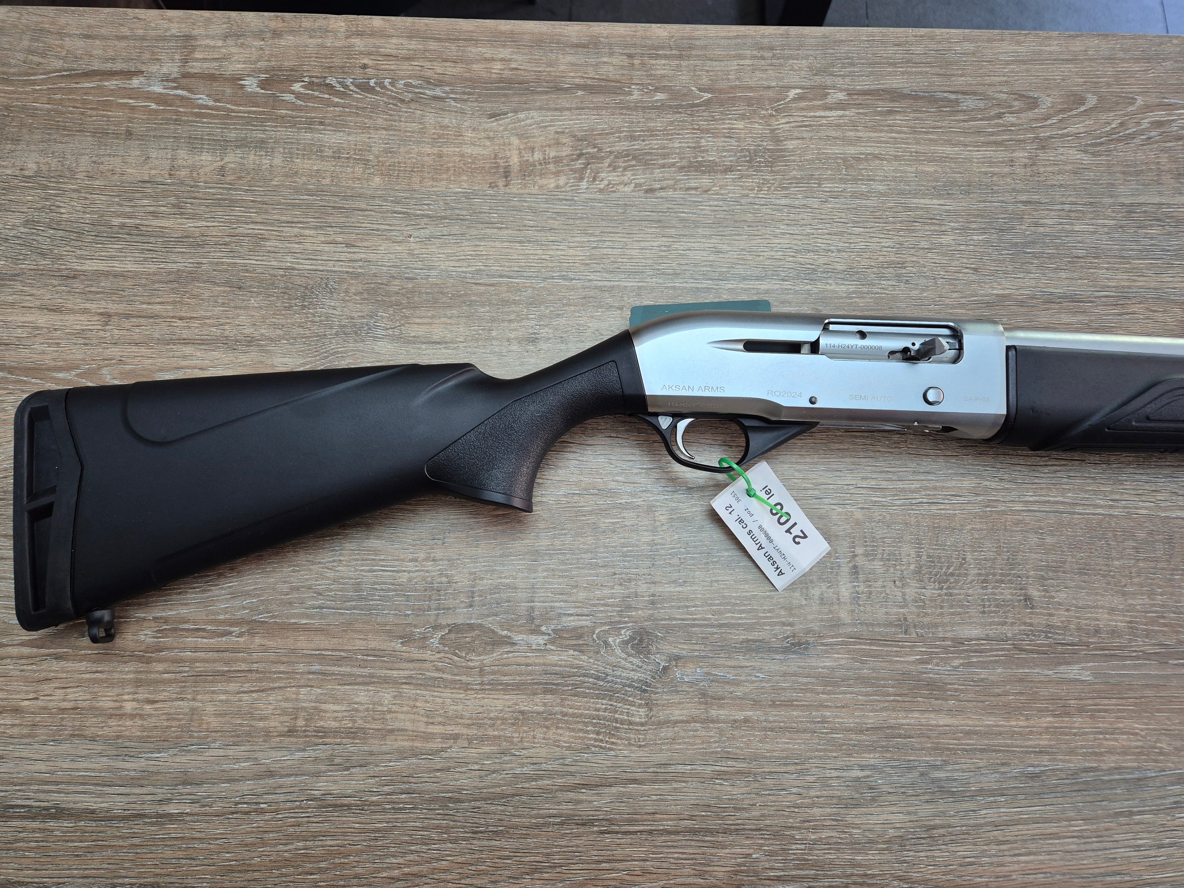 Lisa semiautomata Aksan Arms, cal 12/76, 71cm, pat sintetic