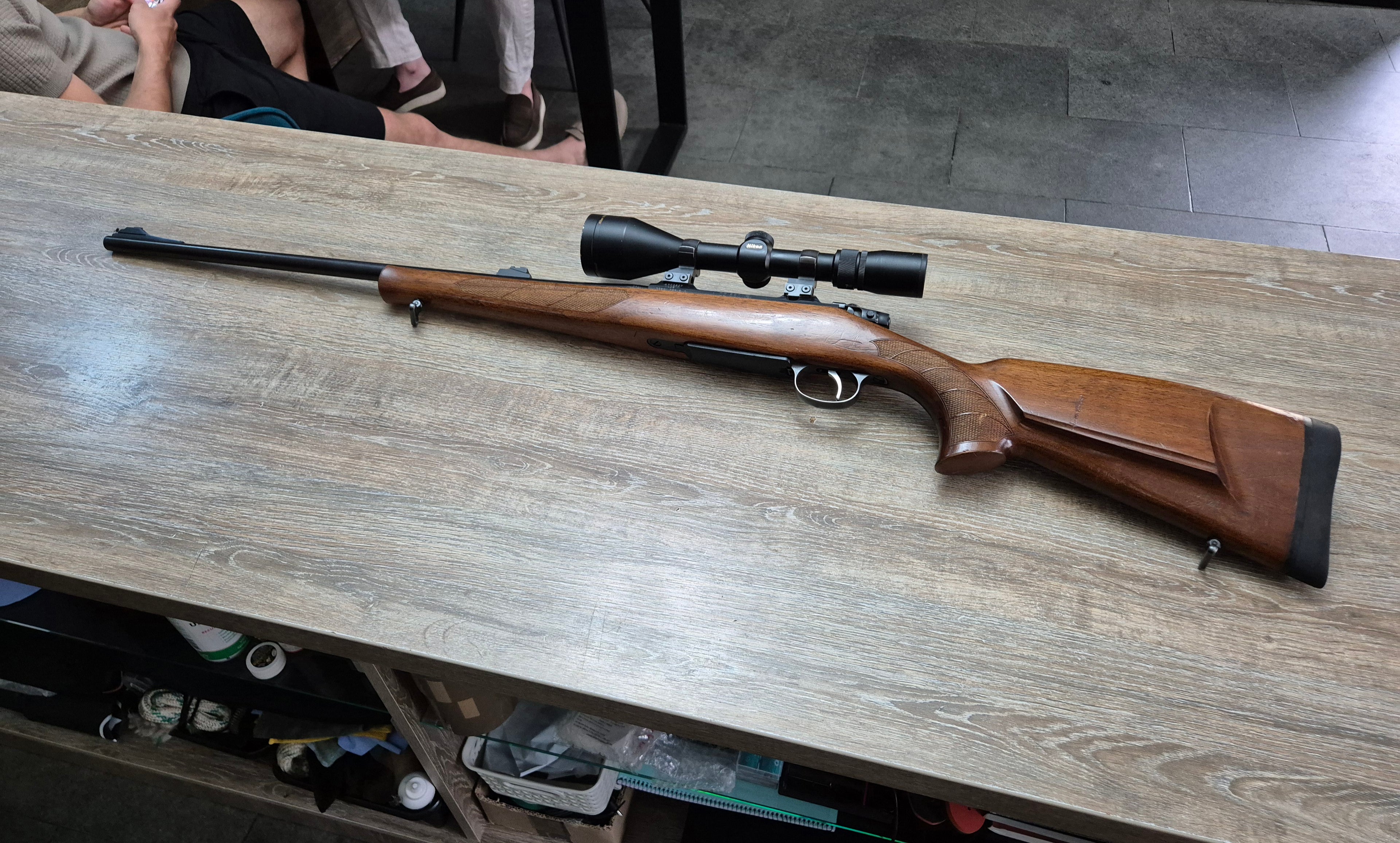 Carabina CZ 550, cal 30-06, 61cm, pat lemn, luneta Nikon