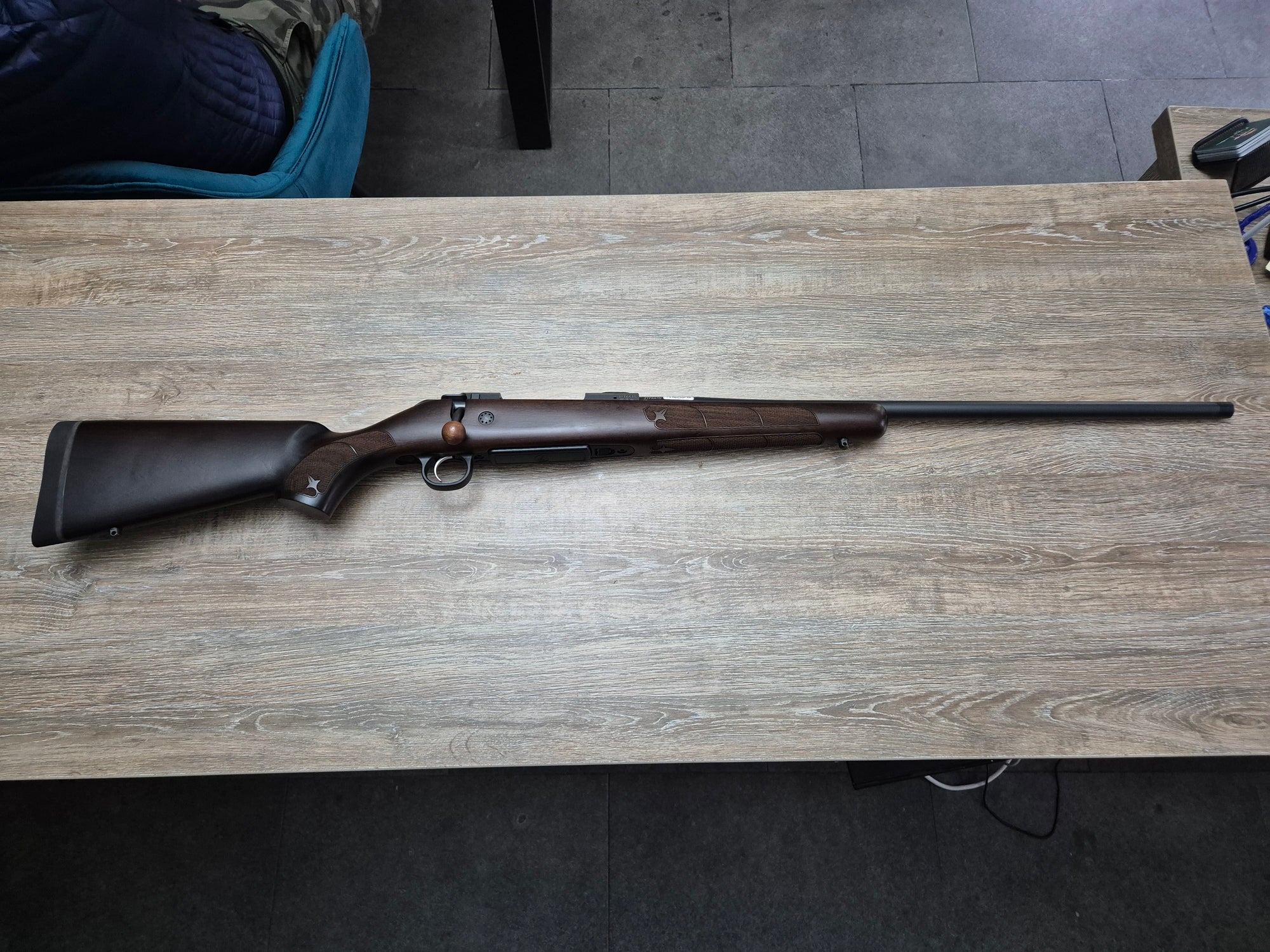 Carabina CZ 600 American, cal 30-06, 61cm, pat lemn