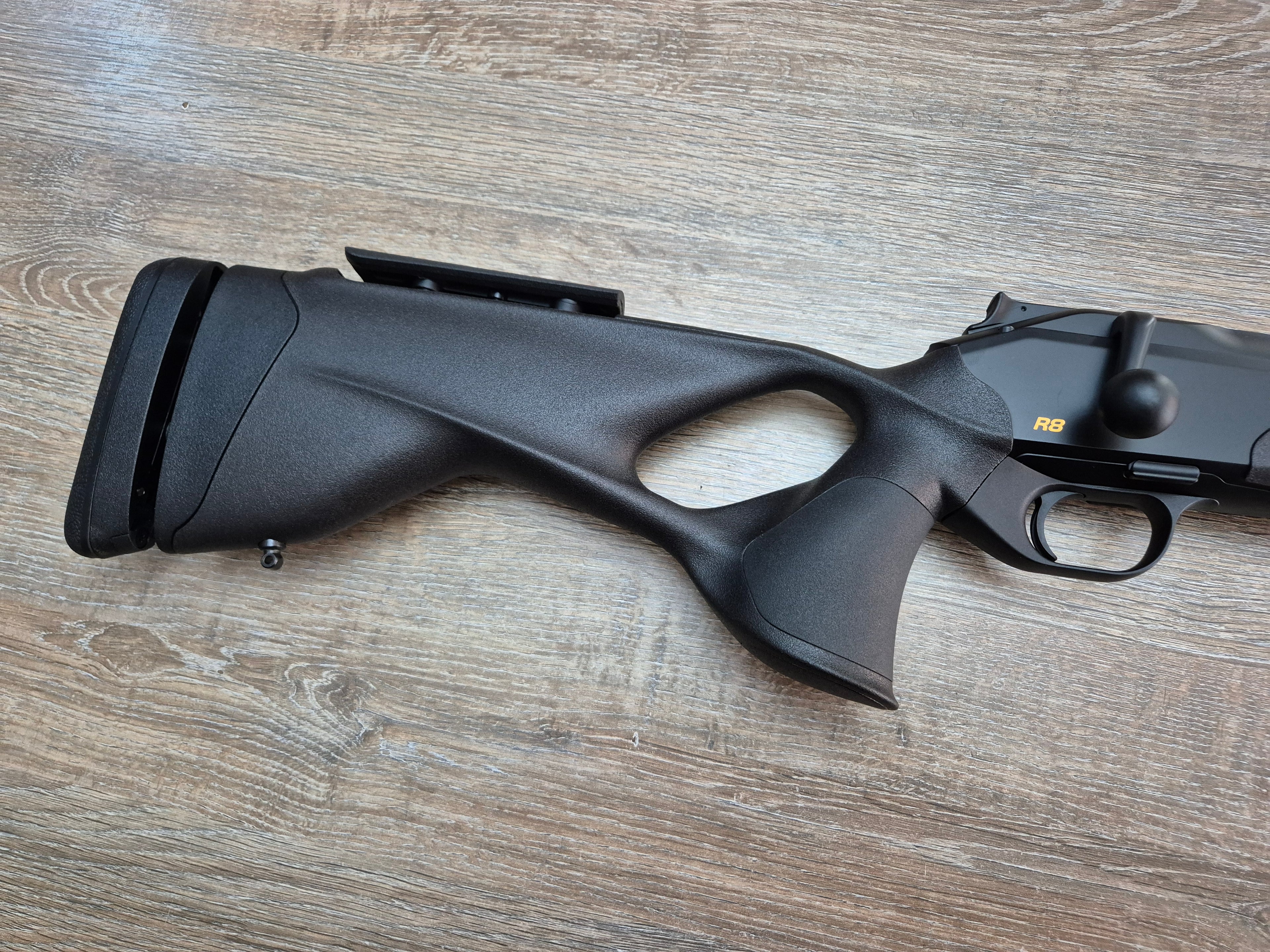 Carabina Blaser R8 Ultimate, cal 300 win mag, obrazar si pad reglabil