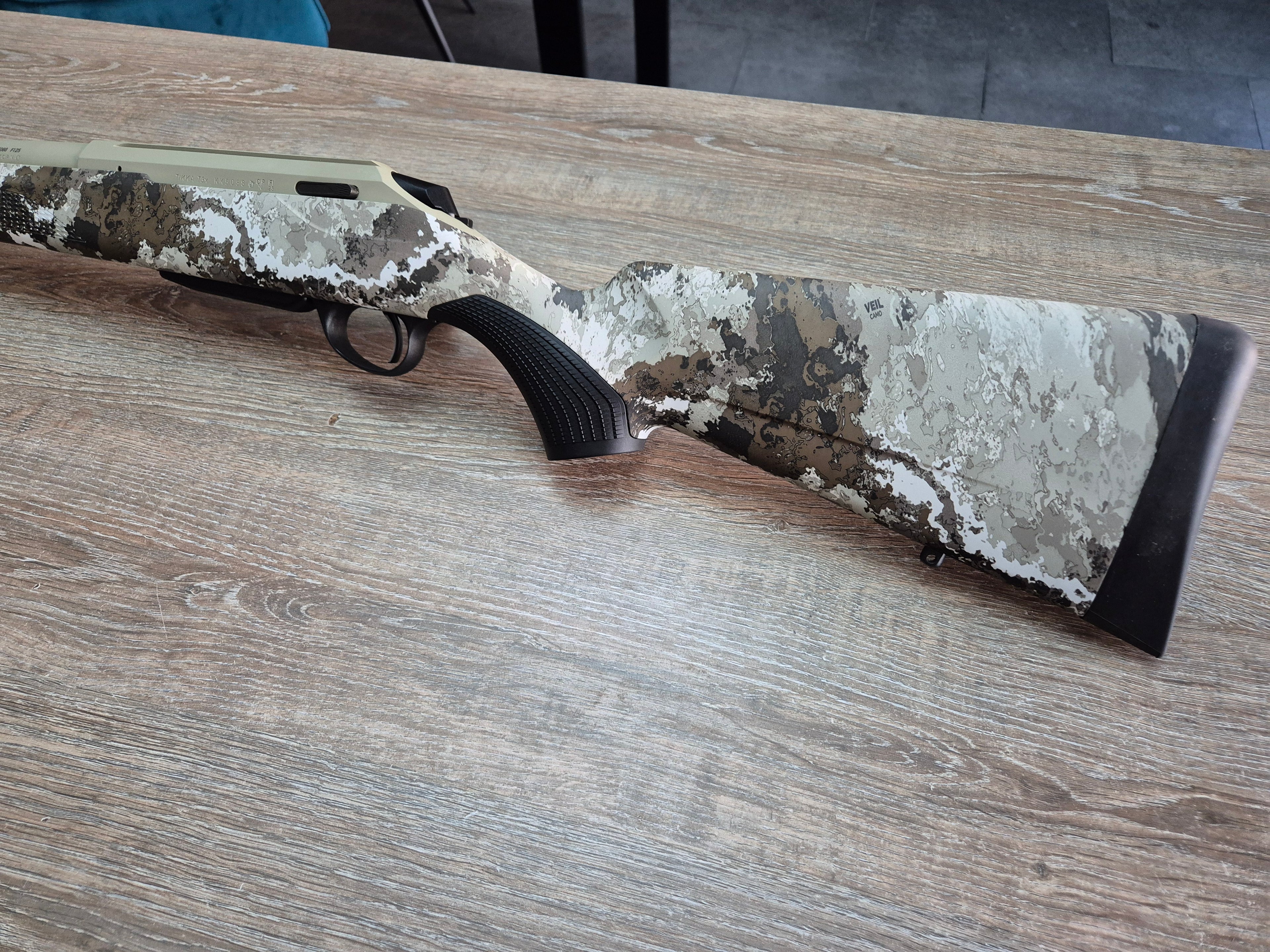 Carabina Tikka T3x Lite Veil, cal 243 win, teava fluted cerakote 57cm