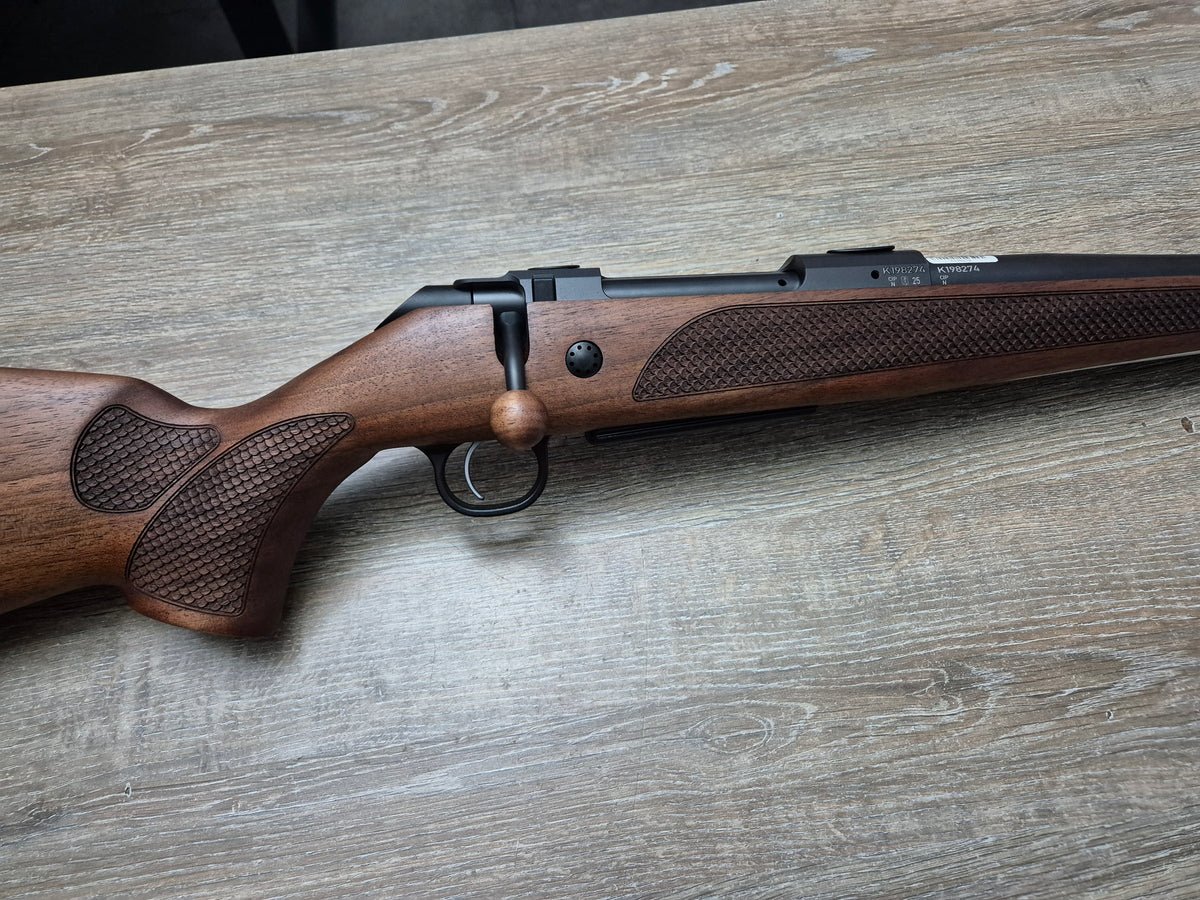 Carabina CZ 600 Plus Lux, cal 30-06, 51cm, pat lemn, cătări