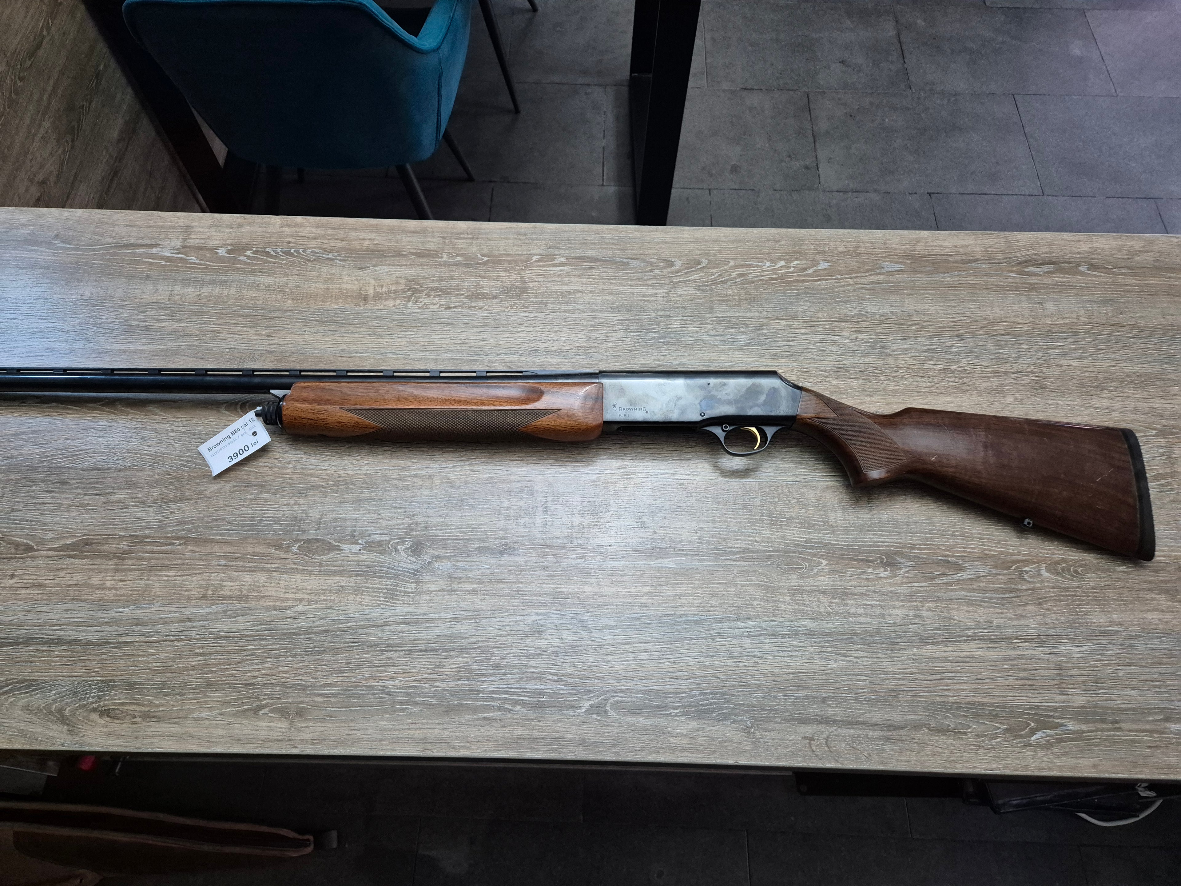 Lisa semiauto Browning B80, cal 12, teava 69cm, pat lemn