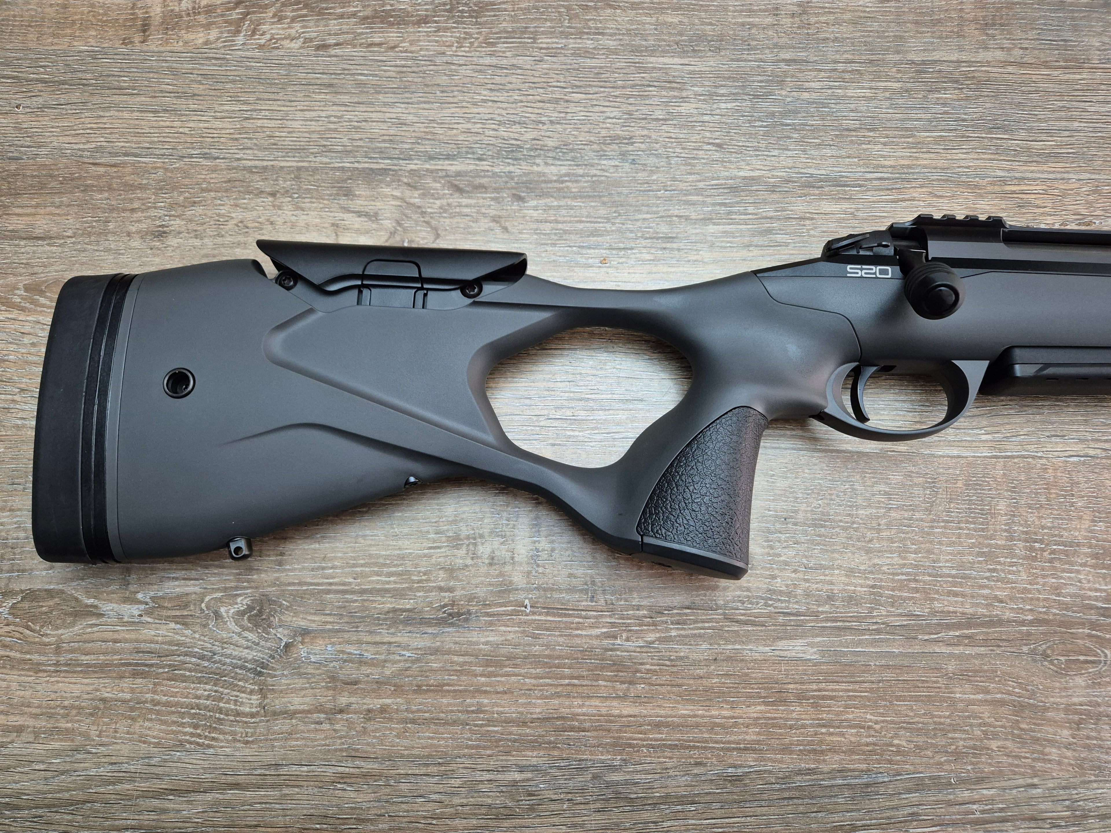 Carabina Sako S20, cal 30-06, teava fluted 61cm, pat sintetic