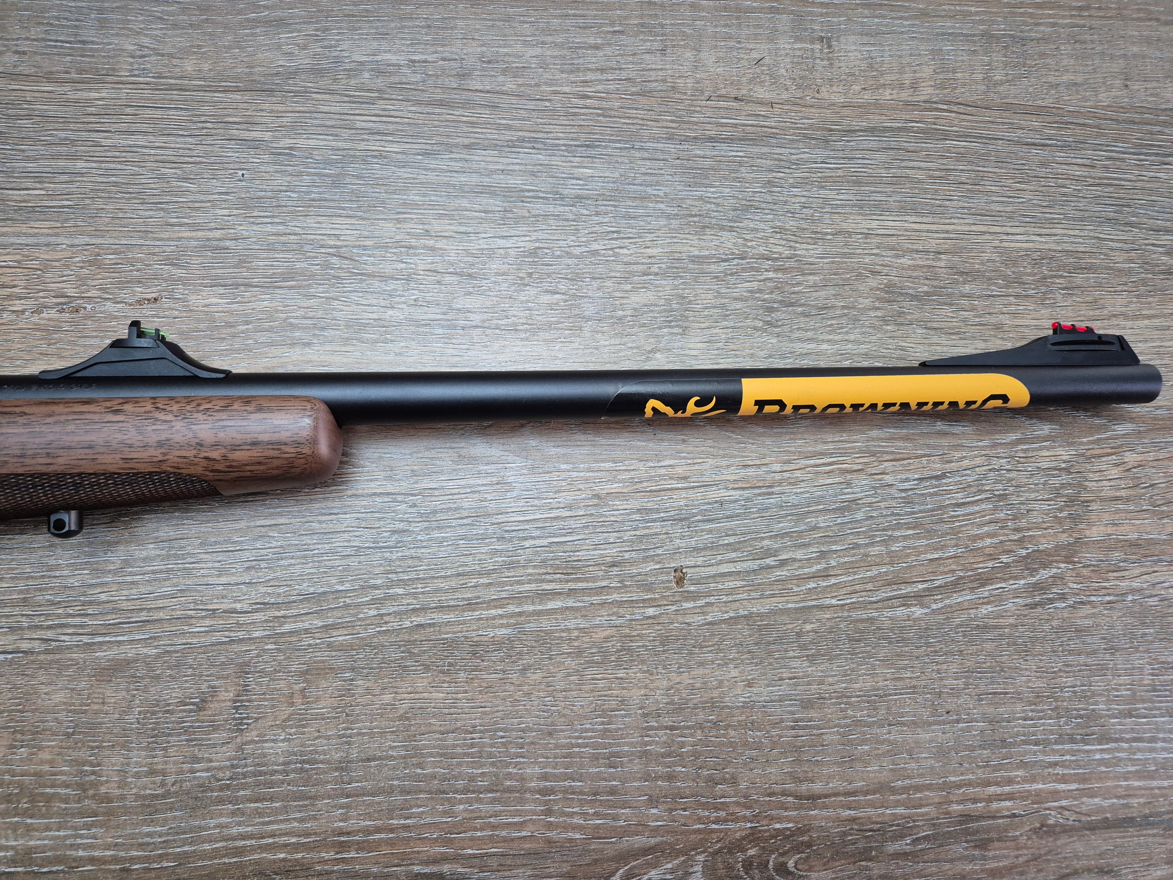 Carabina Browning X-Bolt Hunter 2, cal 7x64, 56cm, lemn, cătări
