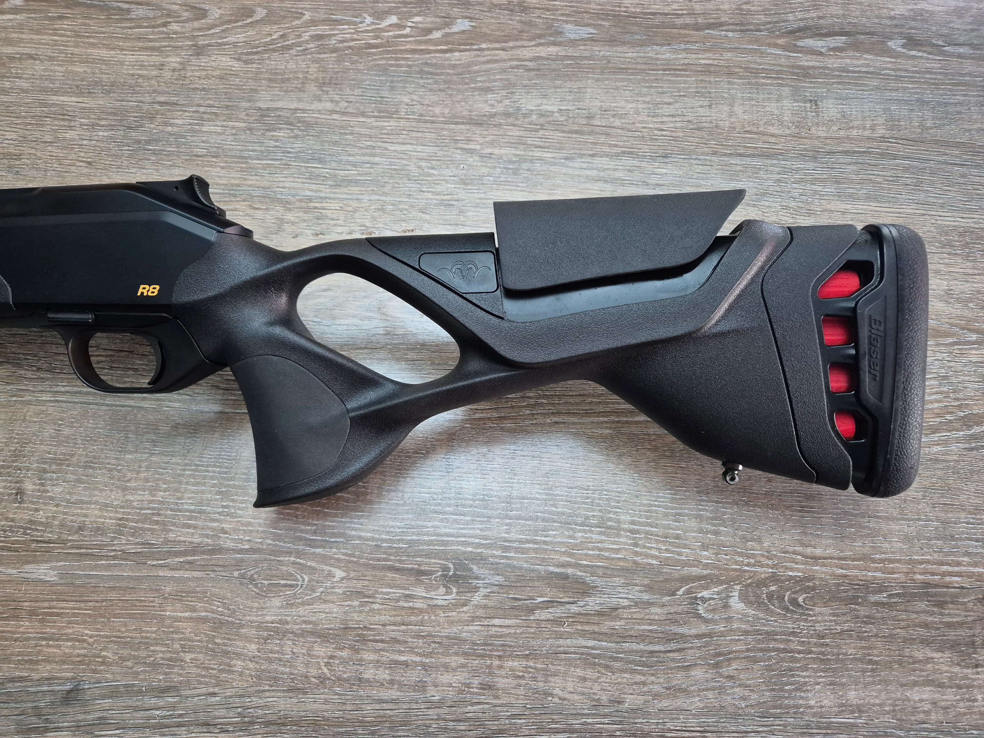Carabina Blaser R8 Ultimate, cal 300 win mag, 65cm, amortizor recul, obrazar reglabil