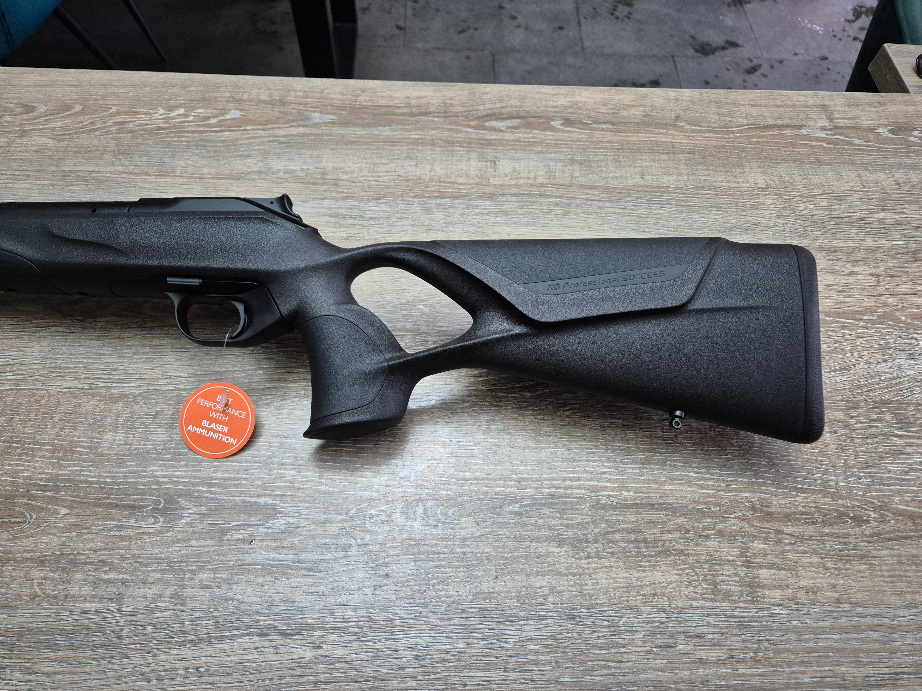 Carabina Blaser R8 Professional Success, cal 8x68S, 65cm, filet
