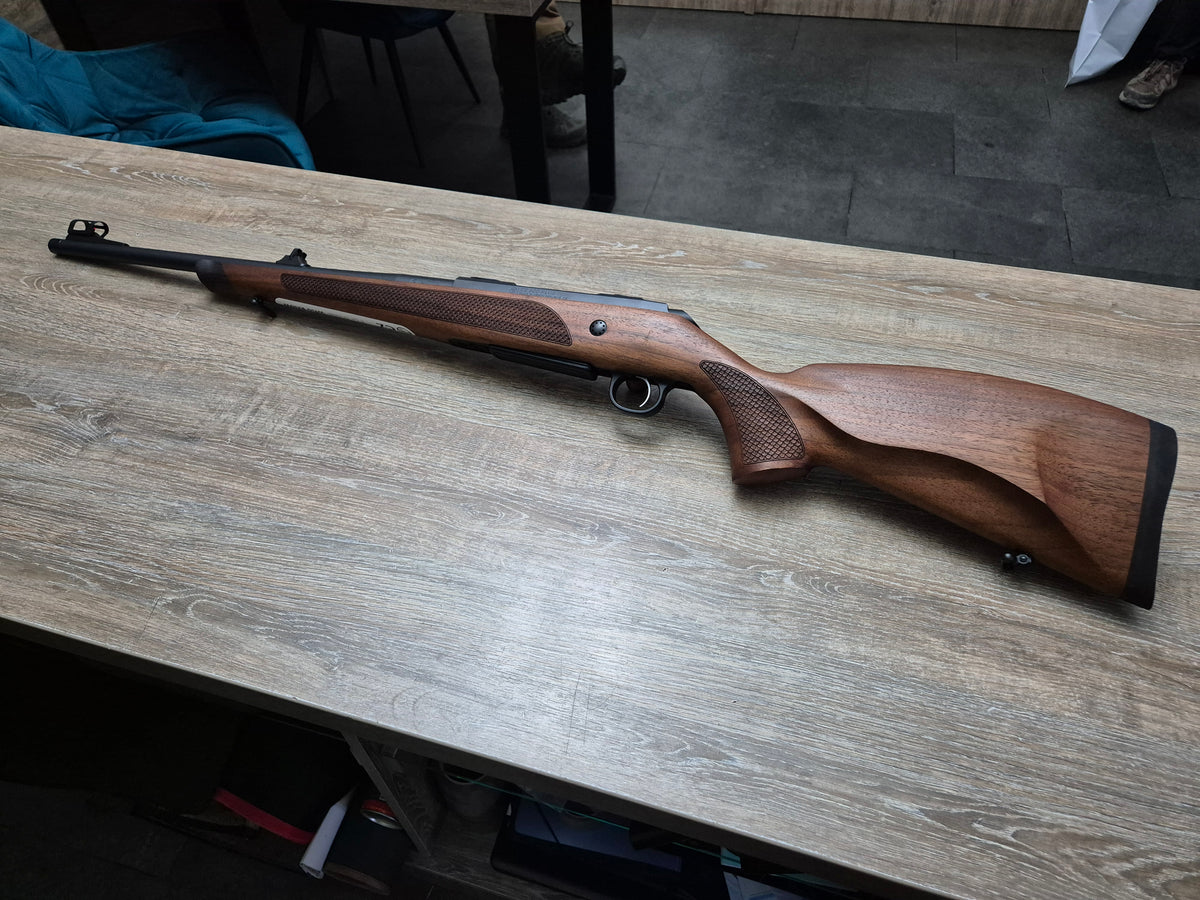 Carabina CZ 600 Plus Lux, cal 30-06, 51cm, pat lemn, cătări