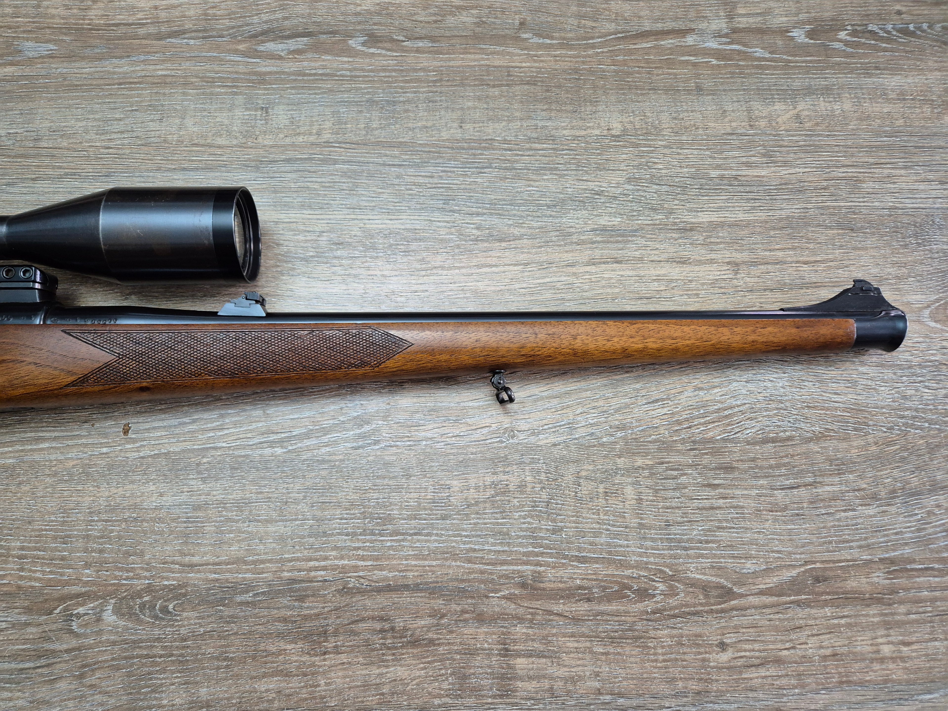 Carabina Zastava, cal 300 win mag, 51cm, pat lemn Stutzen, luneta