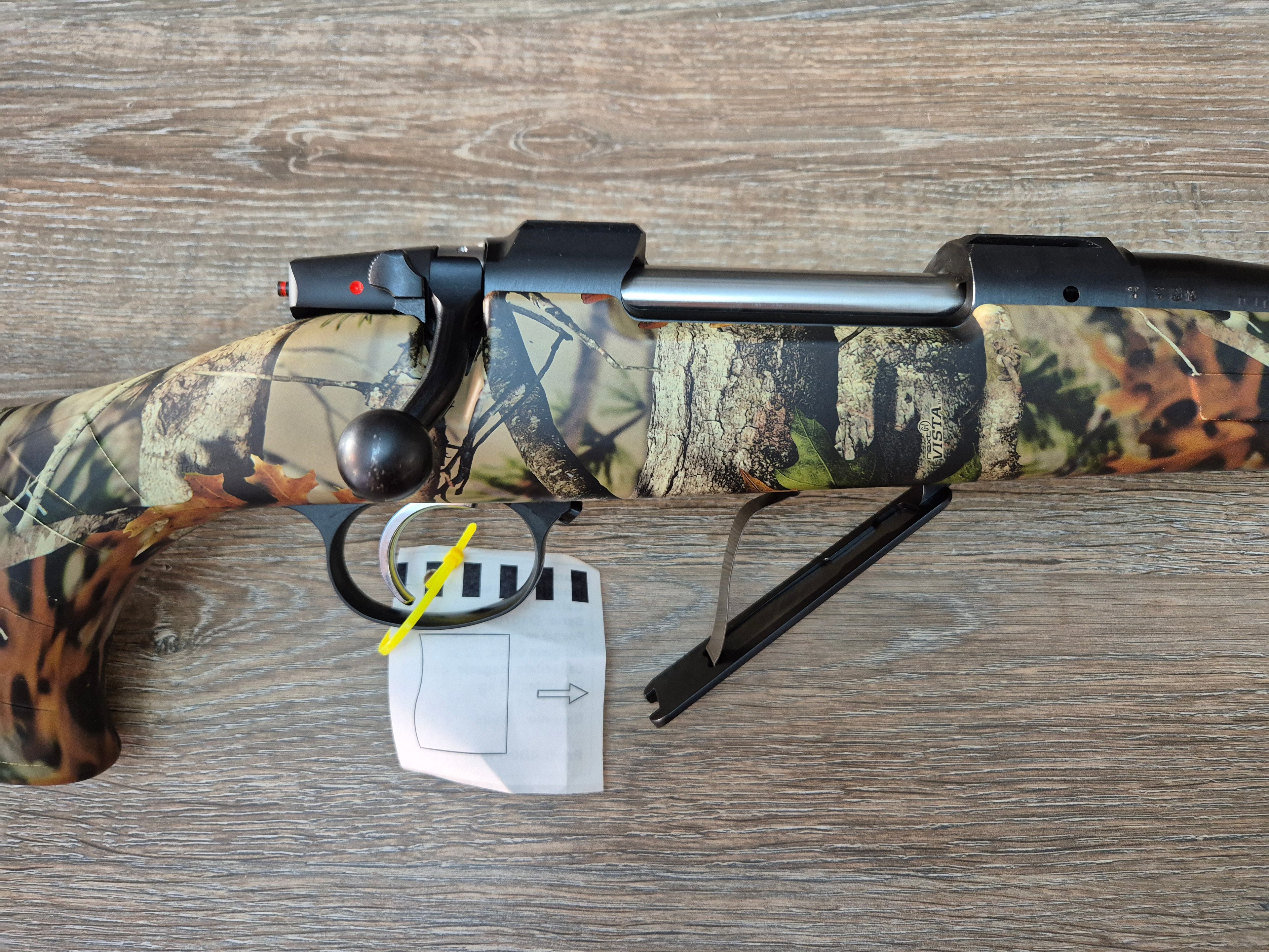 Carabina CZ 557 Predator cal 30-06, teava 52cm, pat camuflaj
