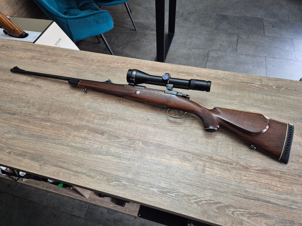 Carabina Eduard Kettner, cal 7mm rem mag, 61cm, luneta Zeiss Diavari 2,5-10x50