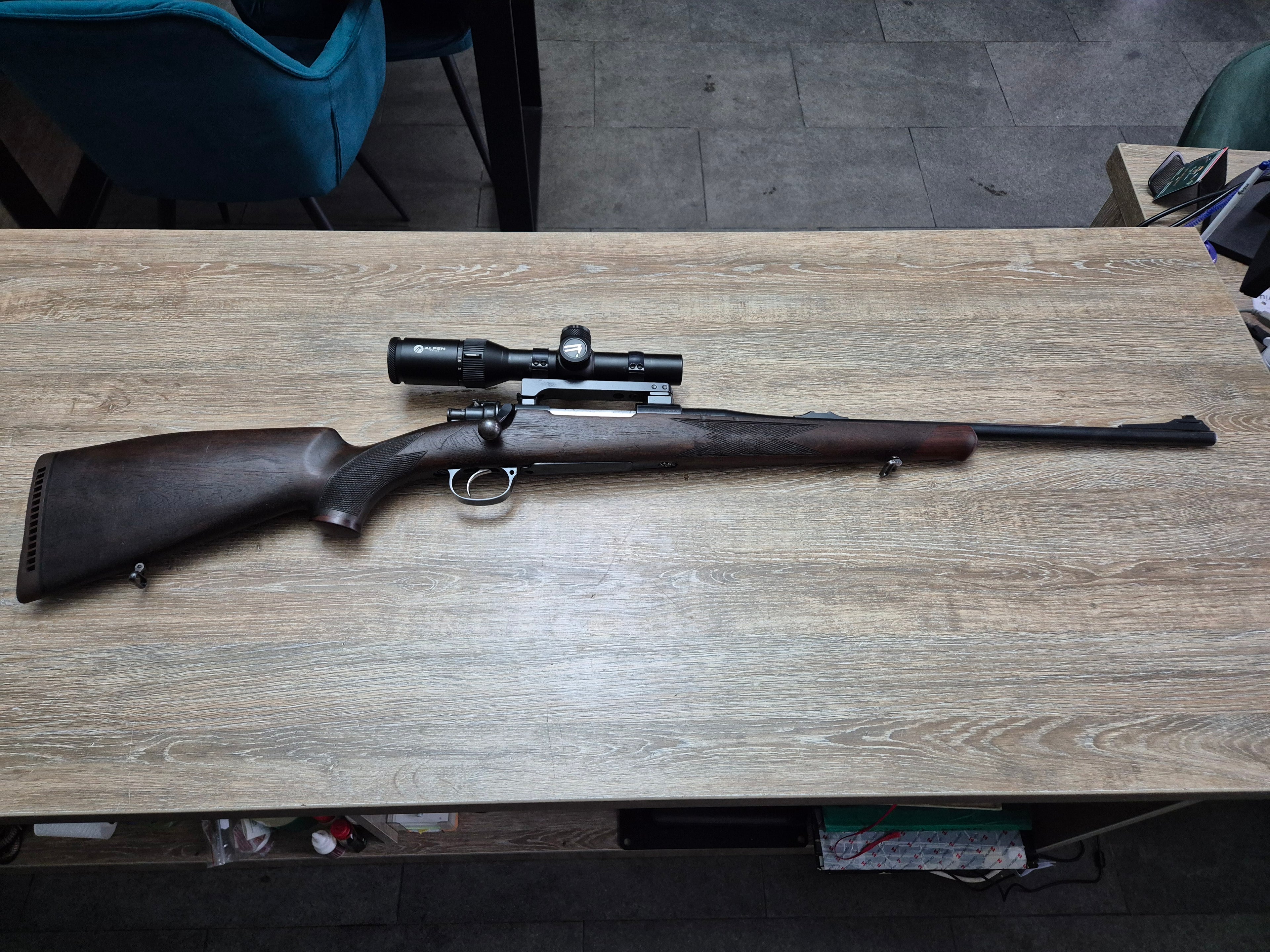 Carabina CZ, cal 9,3x62, 52cm, luneta Alpen 1-6x24