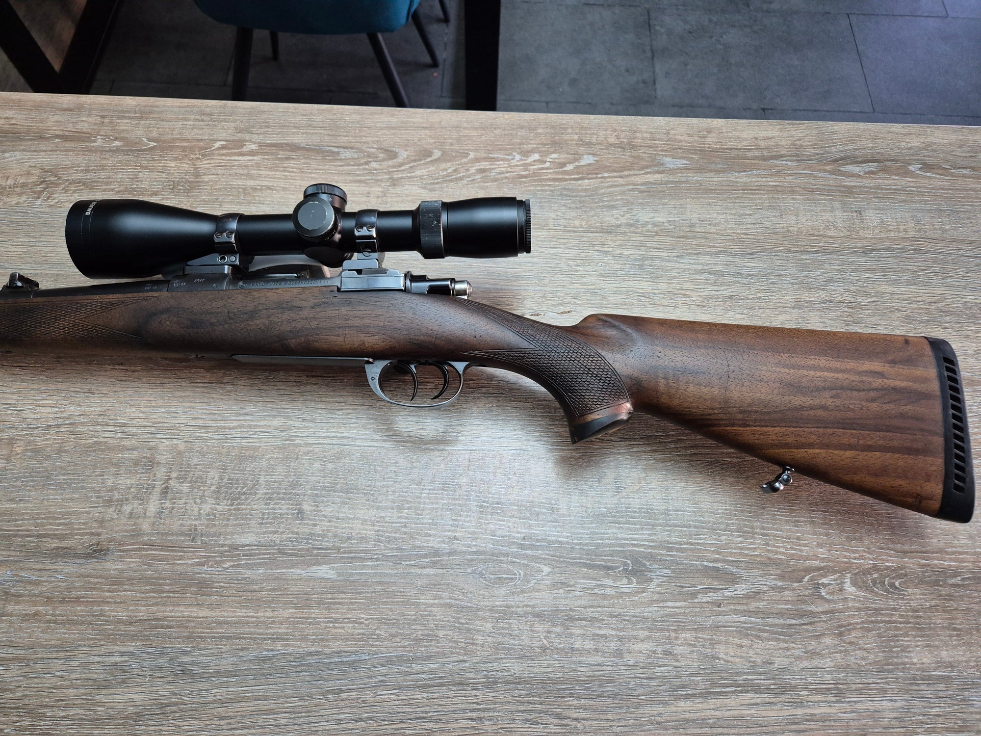 Carabina BRNO cal 7x64, 60cm, pat lemn, luneta Bauer 2.5-10x50