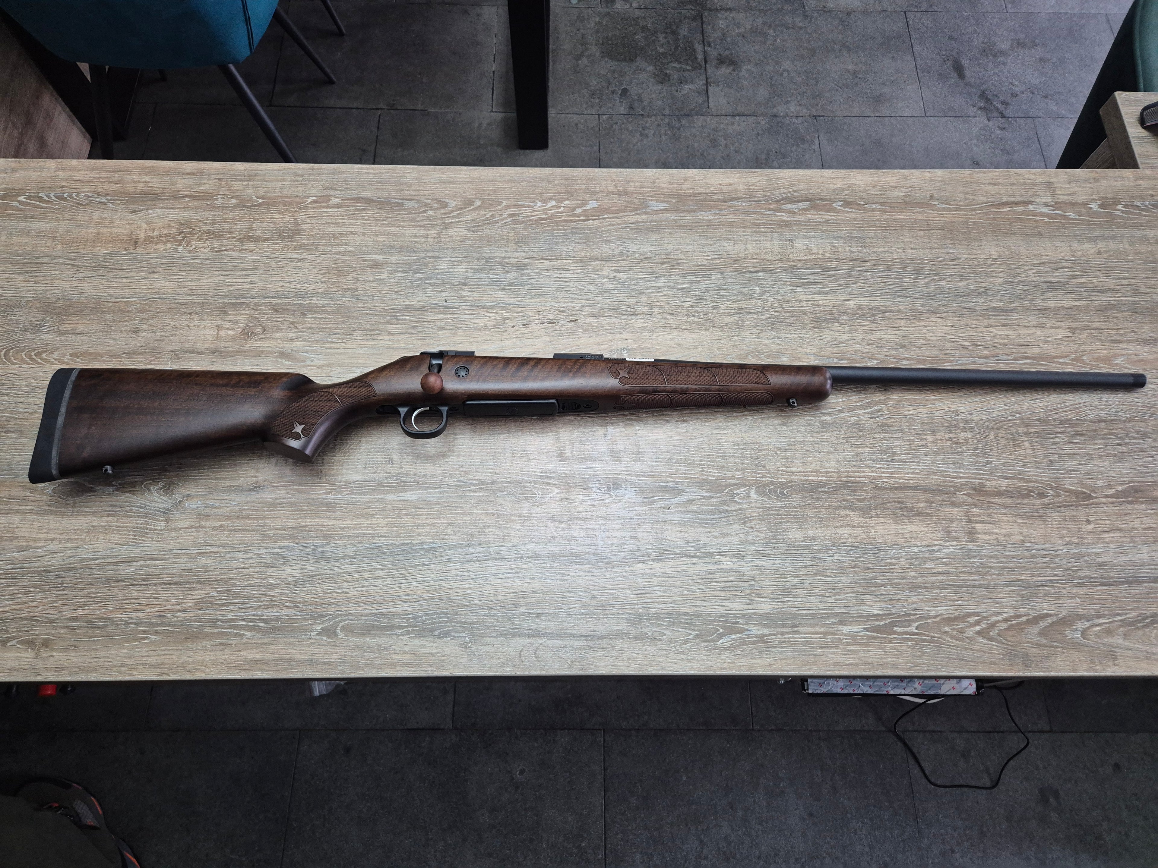 Carabina CZ 600 American, cal 270 win, 61cm, pat lemn