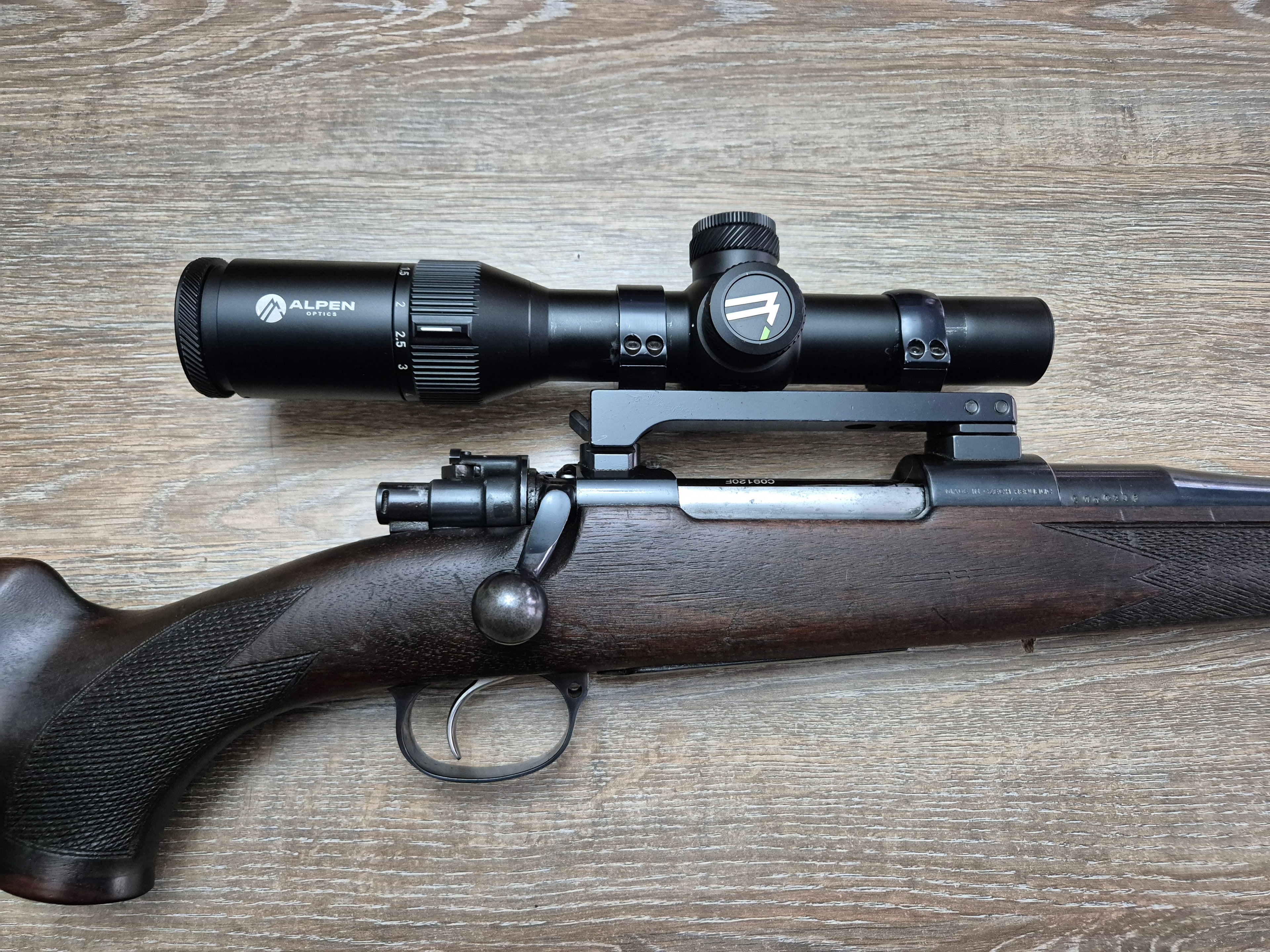 Carabina CZ, cal 9,3x62, 52cm, luneta Alpen 1-6x24