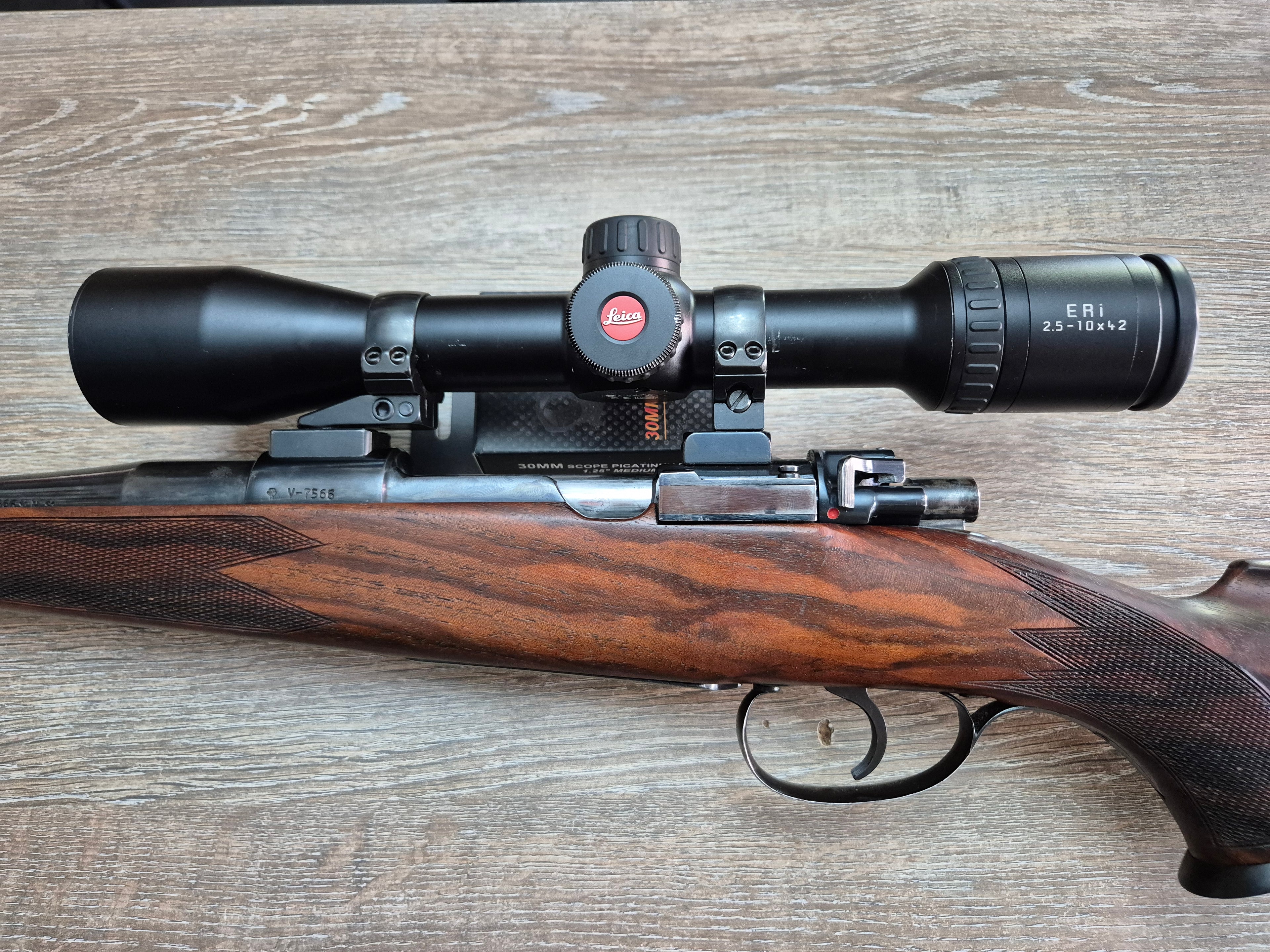 Carabina Mauser 98, cal 308 win, luneta Leica 2.5-10x42