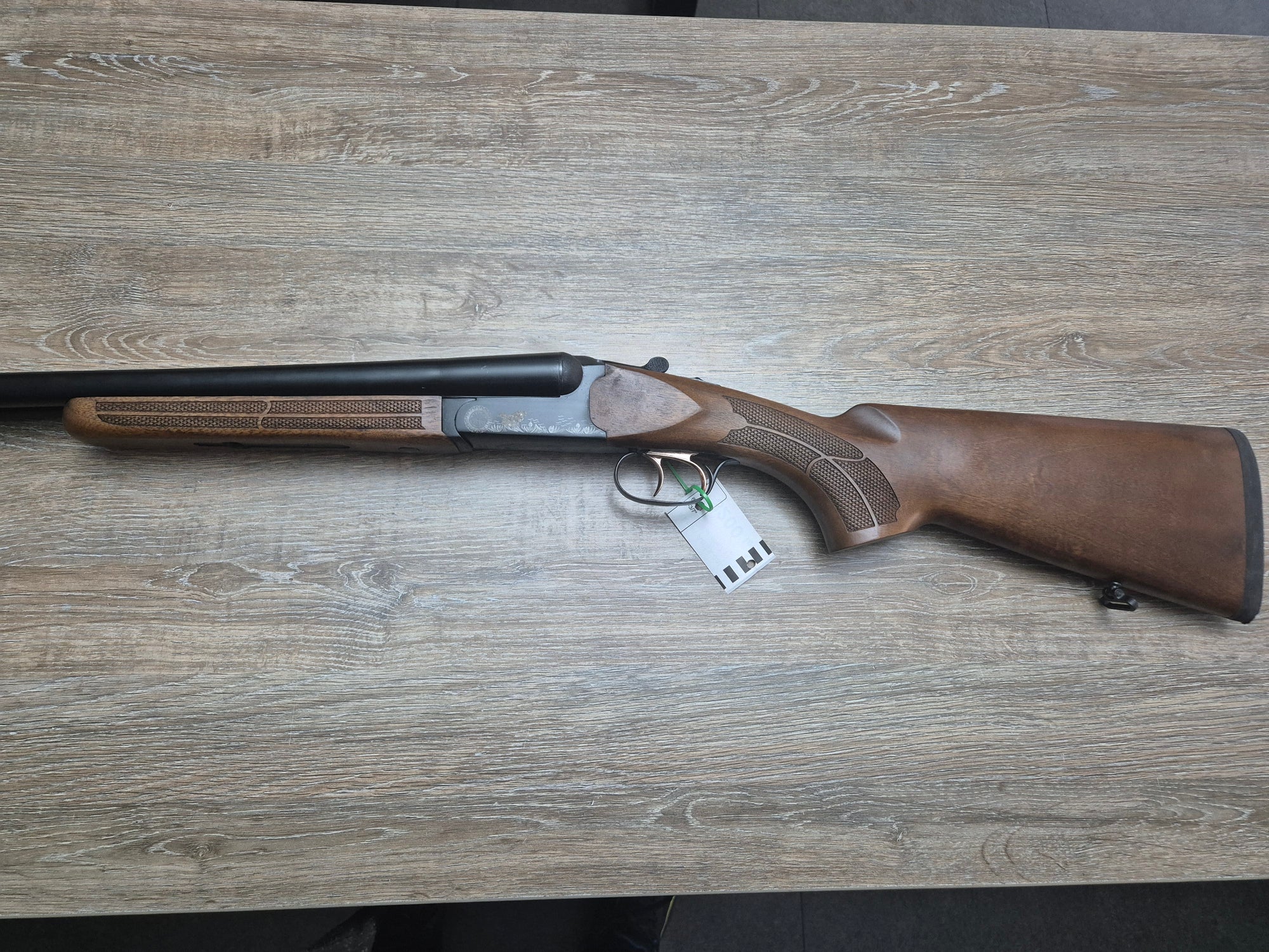 Lisa Aksan Arms, cal 12/76, tevi 72cm, pat lemn, black