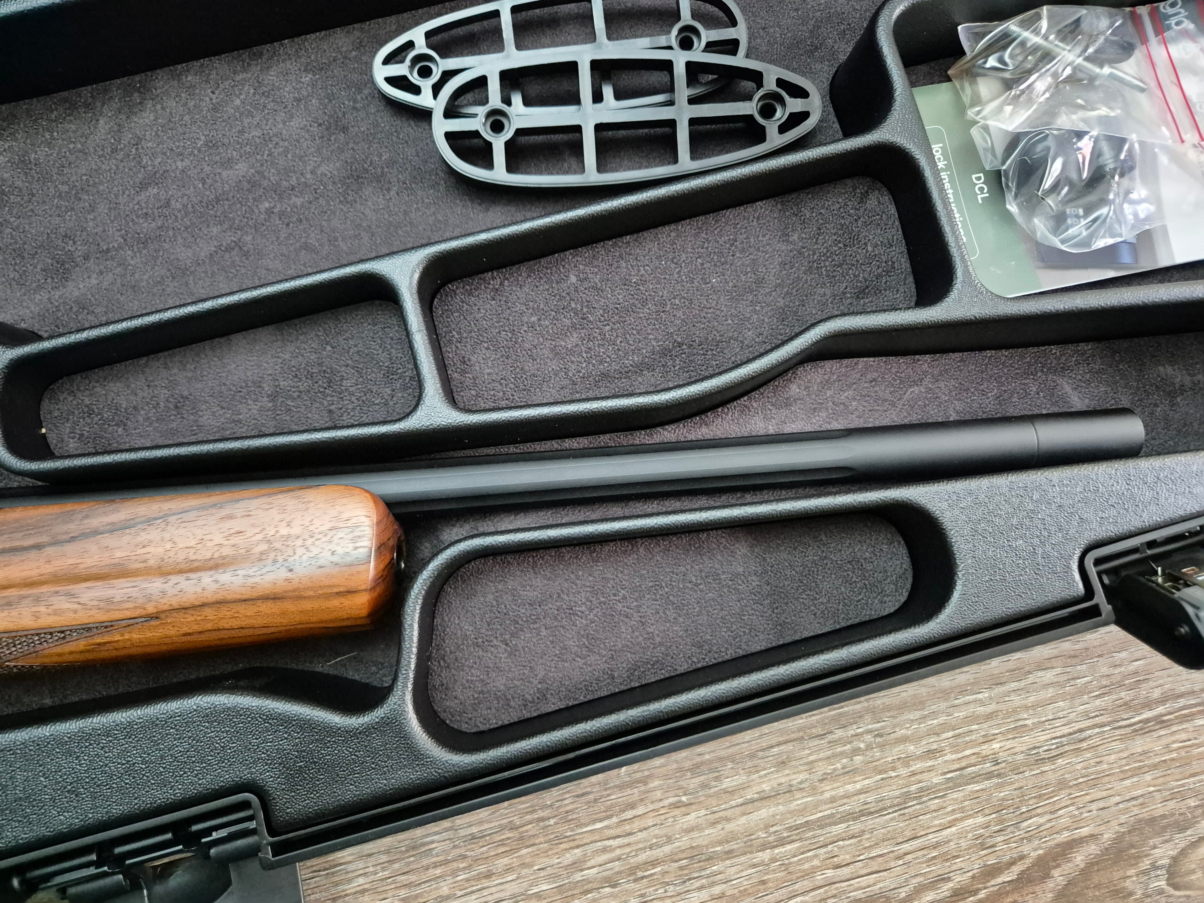 Carabina Browning Maral 4X Limited Edition Autumn, cal 9,3x62, pat lemn bavarian