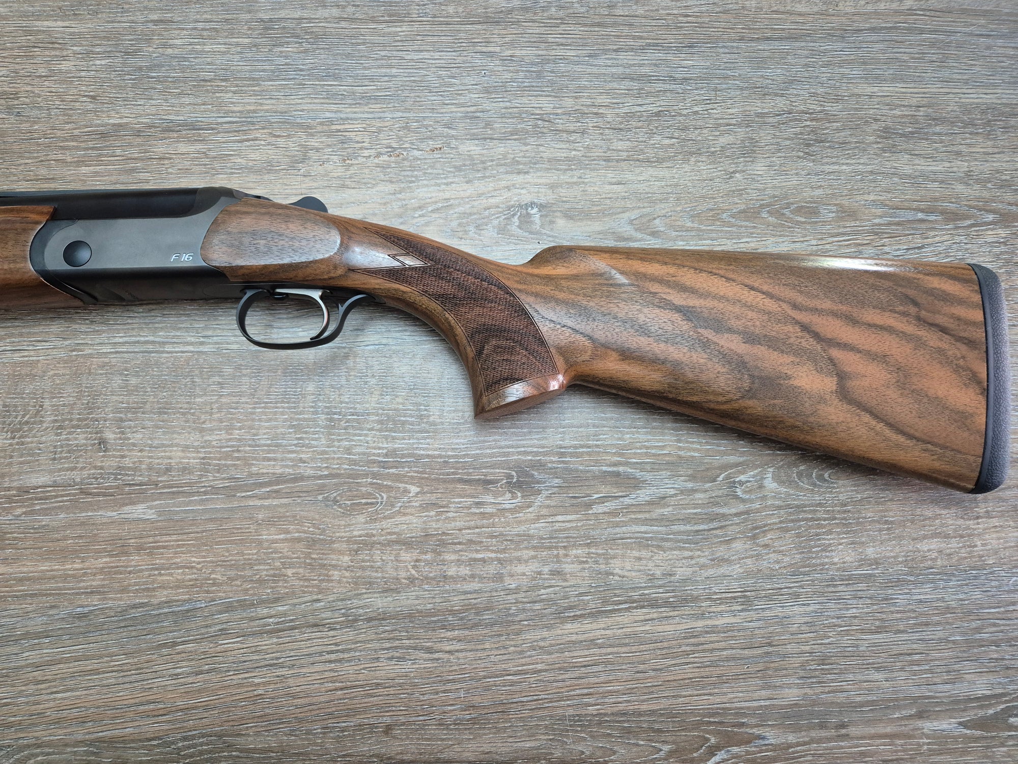 Bock Blaser F16 Game, cal 12/76, tevi 71cm, lemn grad 3