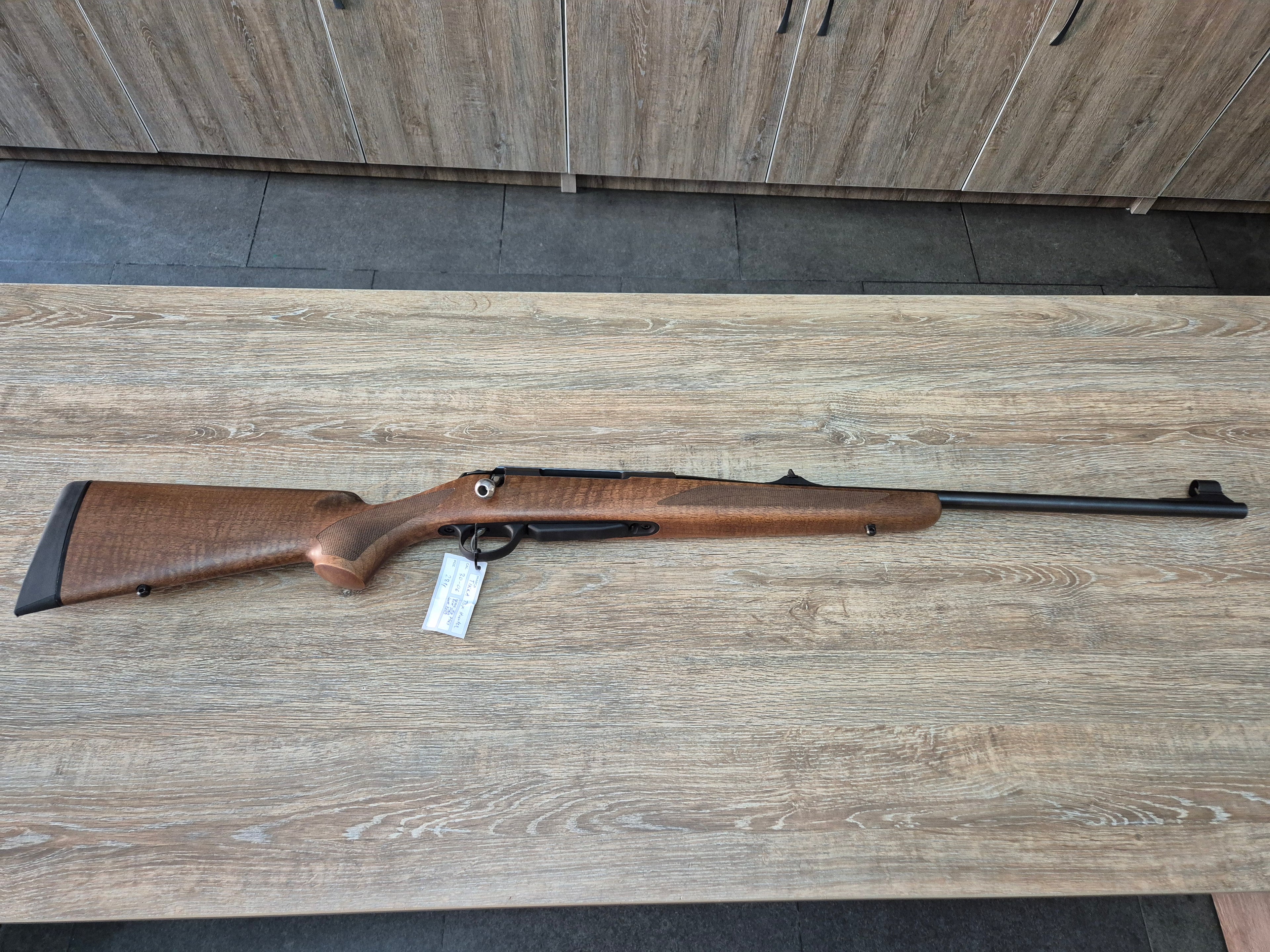 Carabina Tikka T3X Hunter, cal 30-06, 57cm, pat lemn