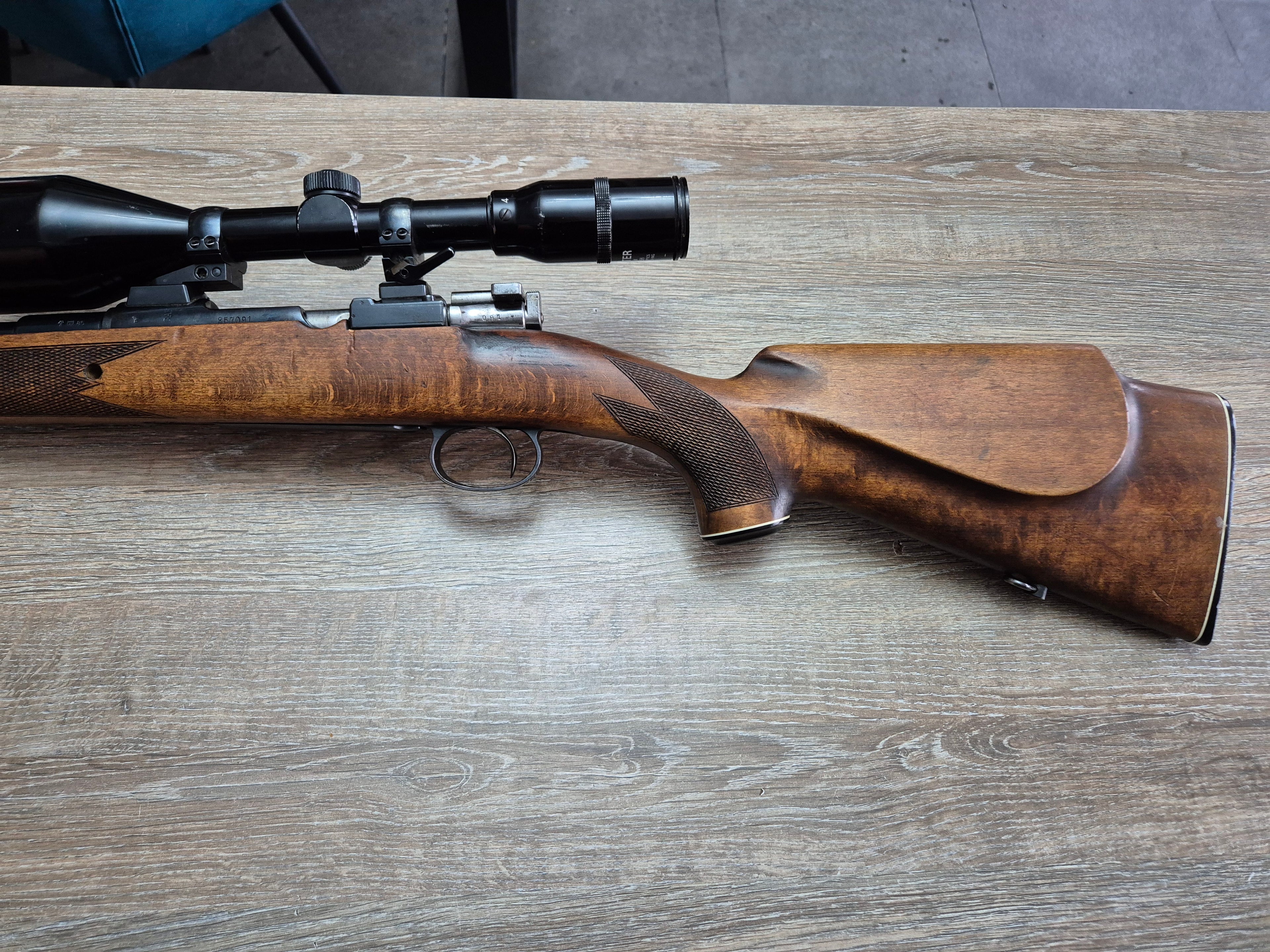 Carabina Carl Gustaf 6,5x55, teava 58cm, luneta 4-12x56