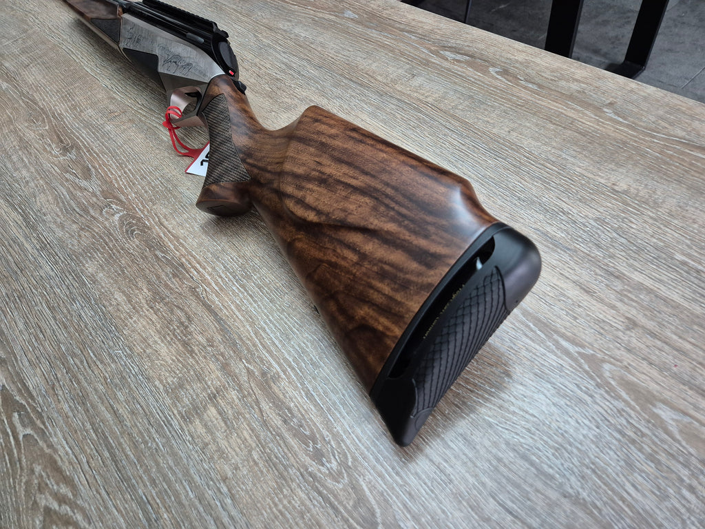 Carabina Benelli Lupo Deluxe cal 300 win mag, 61cm, pat lemn, gravuri