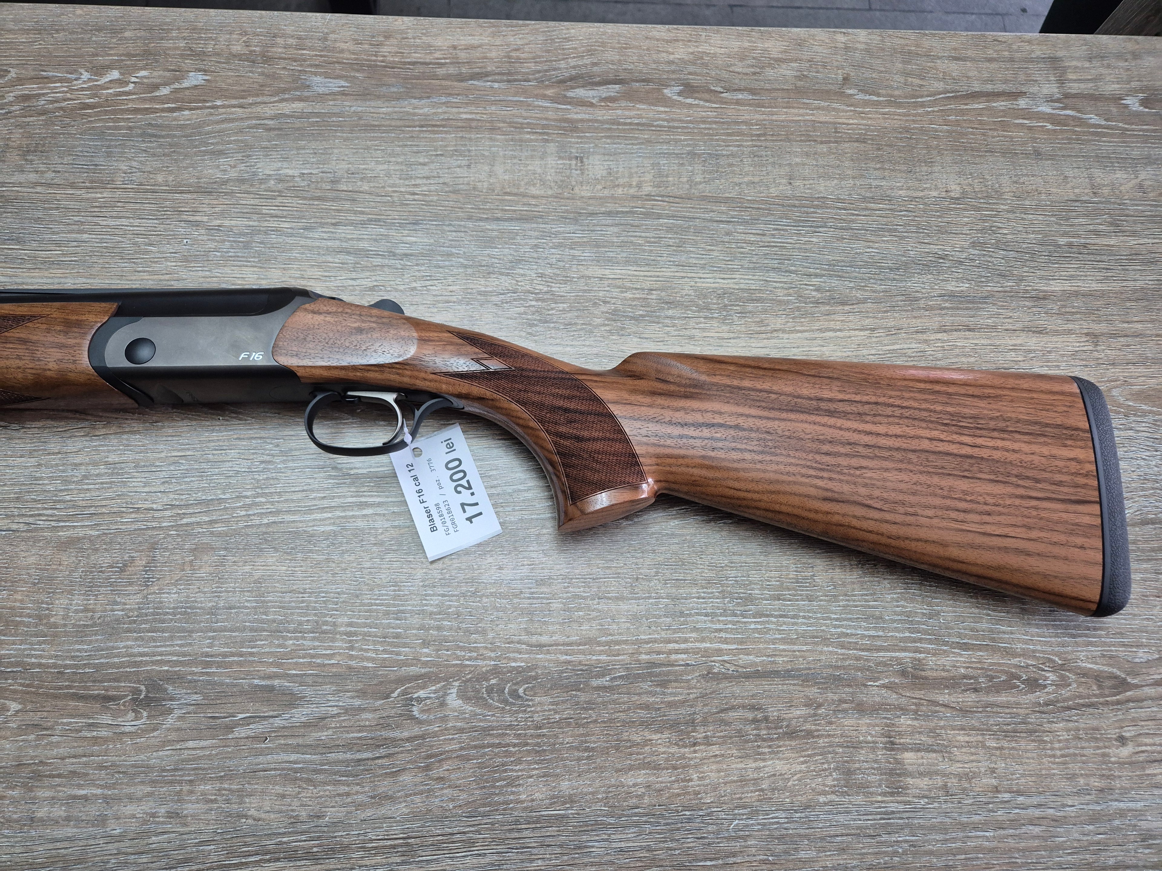 Bock Blaser F16 Game, cal 12/76, tevi 71cm, lemn grad 3